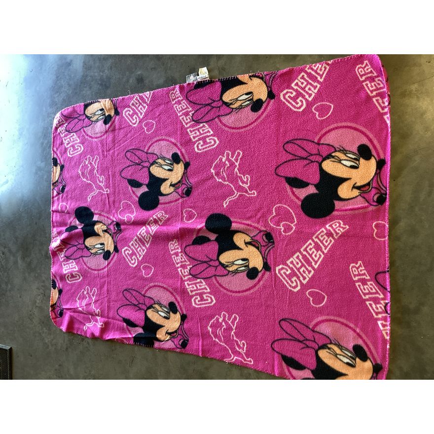 Northwest Disney NFL Minnie Mouse Cheer Blanket
