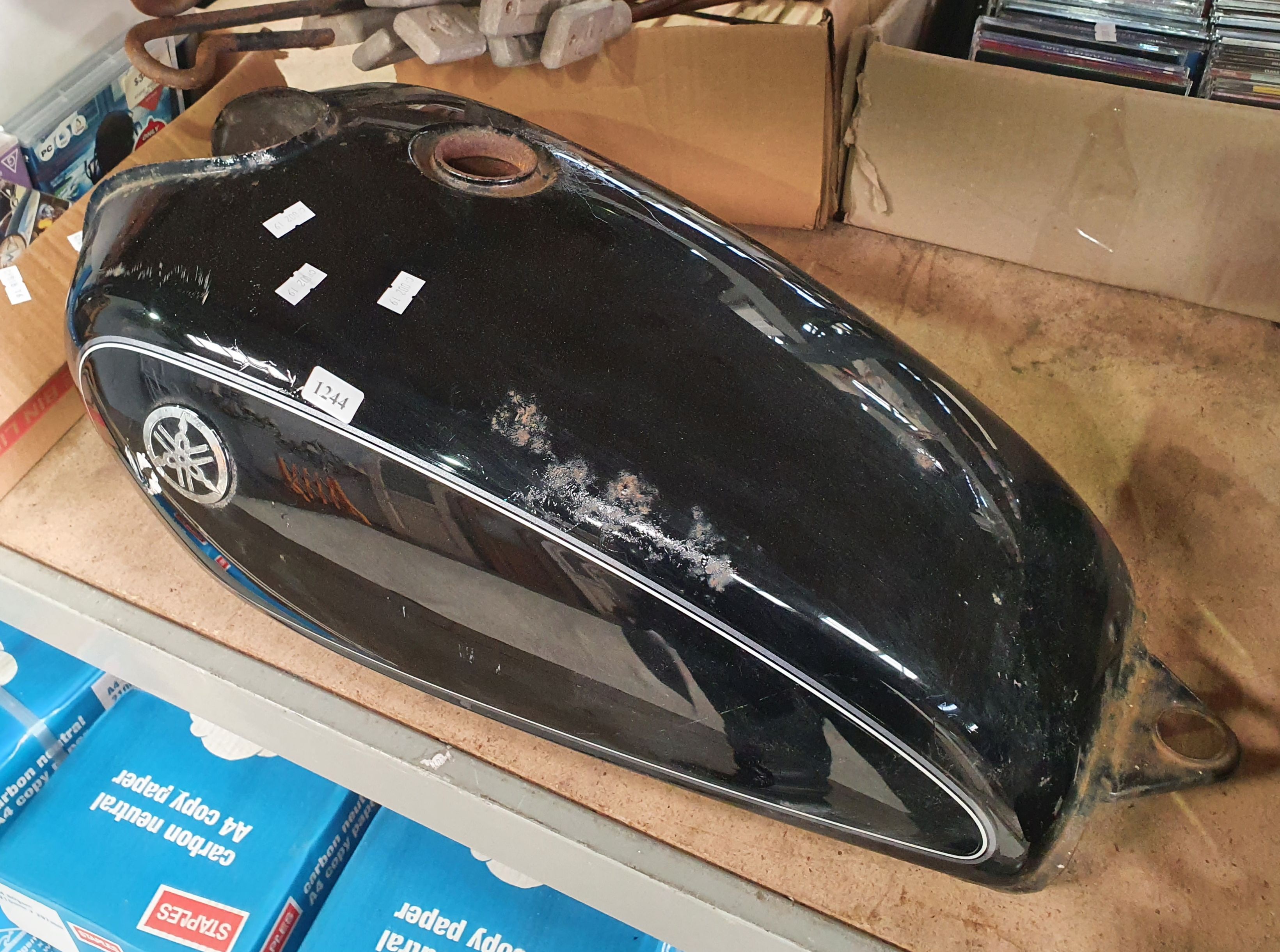 1244 · A YAMAHA MOTORBIKE FUEL TANK