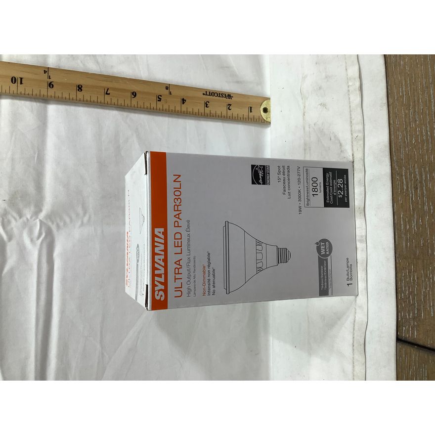 Sylvania Ultra LED Par30LN - Non Dimmable 19W - 1800 Lumens - 1 Bulb