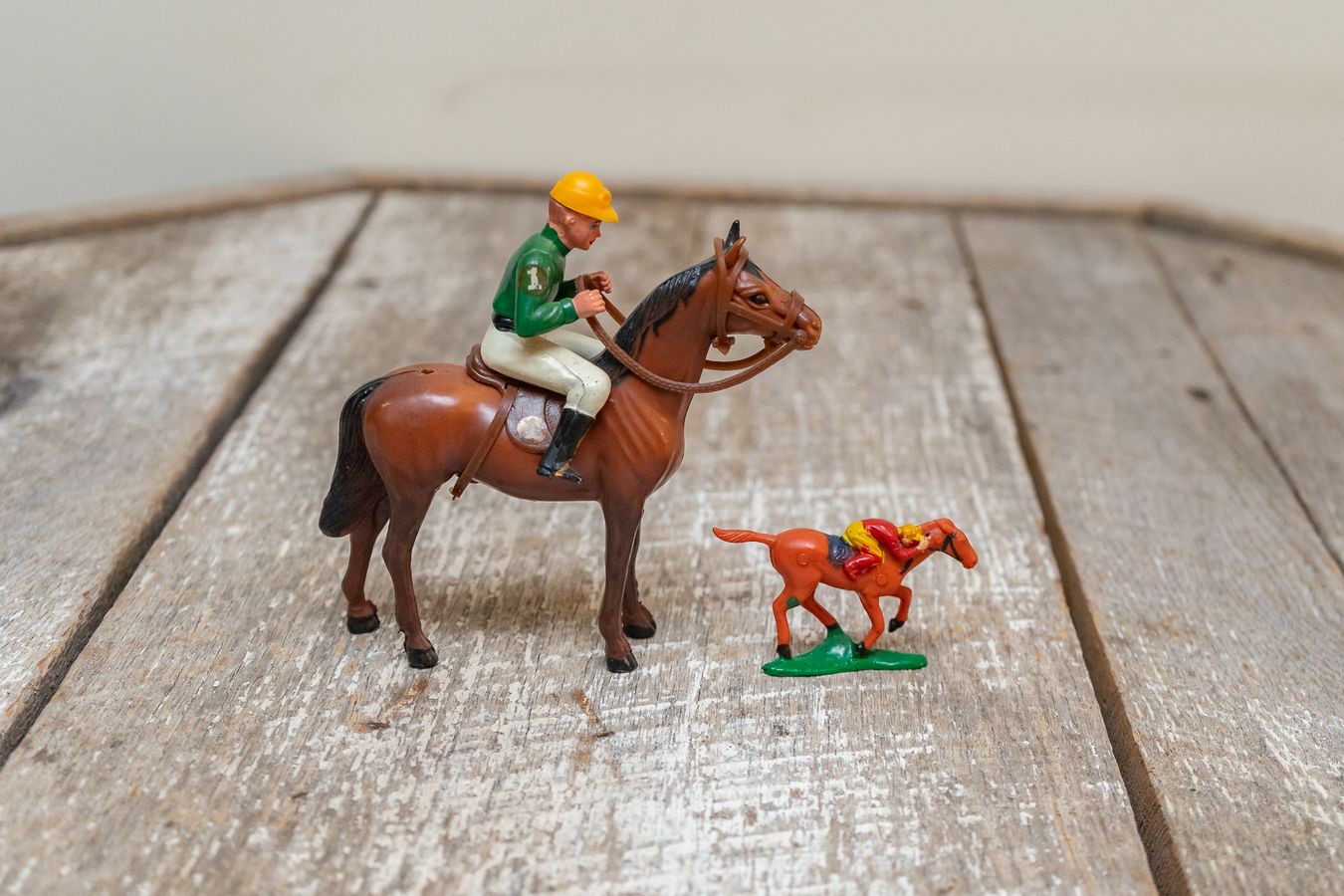 Plastic Racing Horse Toys Harritt Group, Inc
