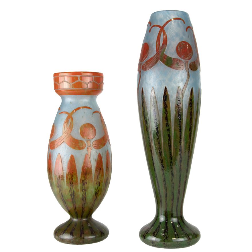 A Charles Schneider Le Verre Francais art glass vase