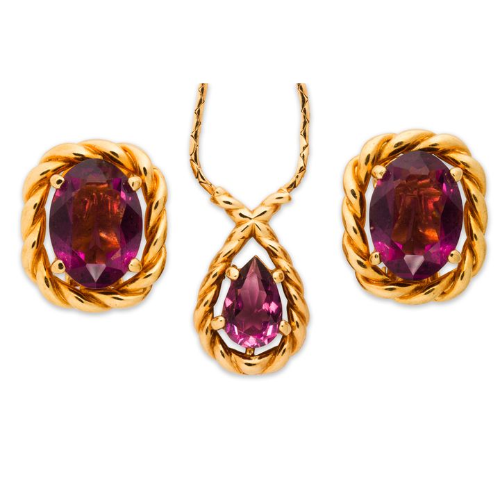 A group of jewelry, Dior