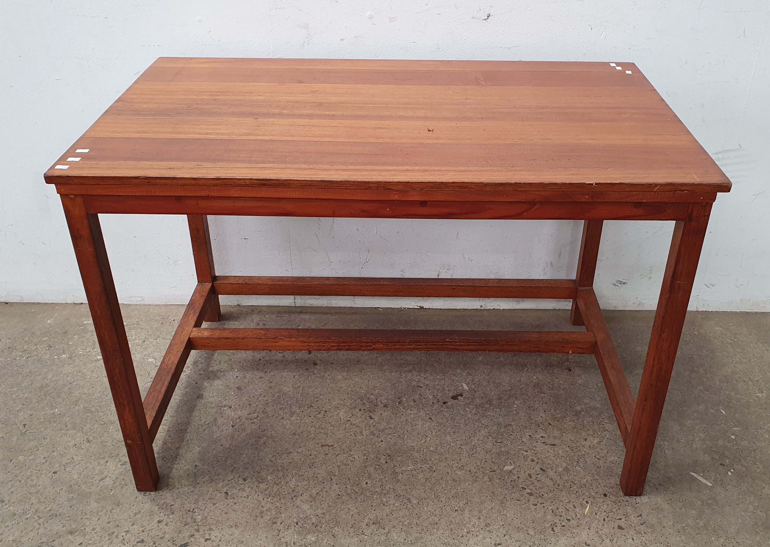 2118 · A TASMANIAN OAK DESK