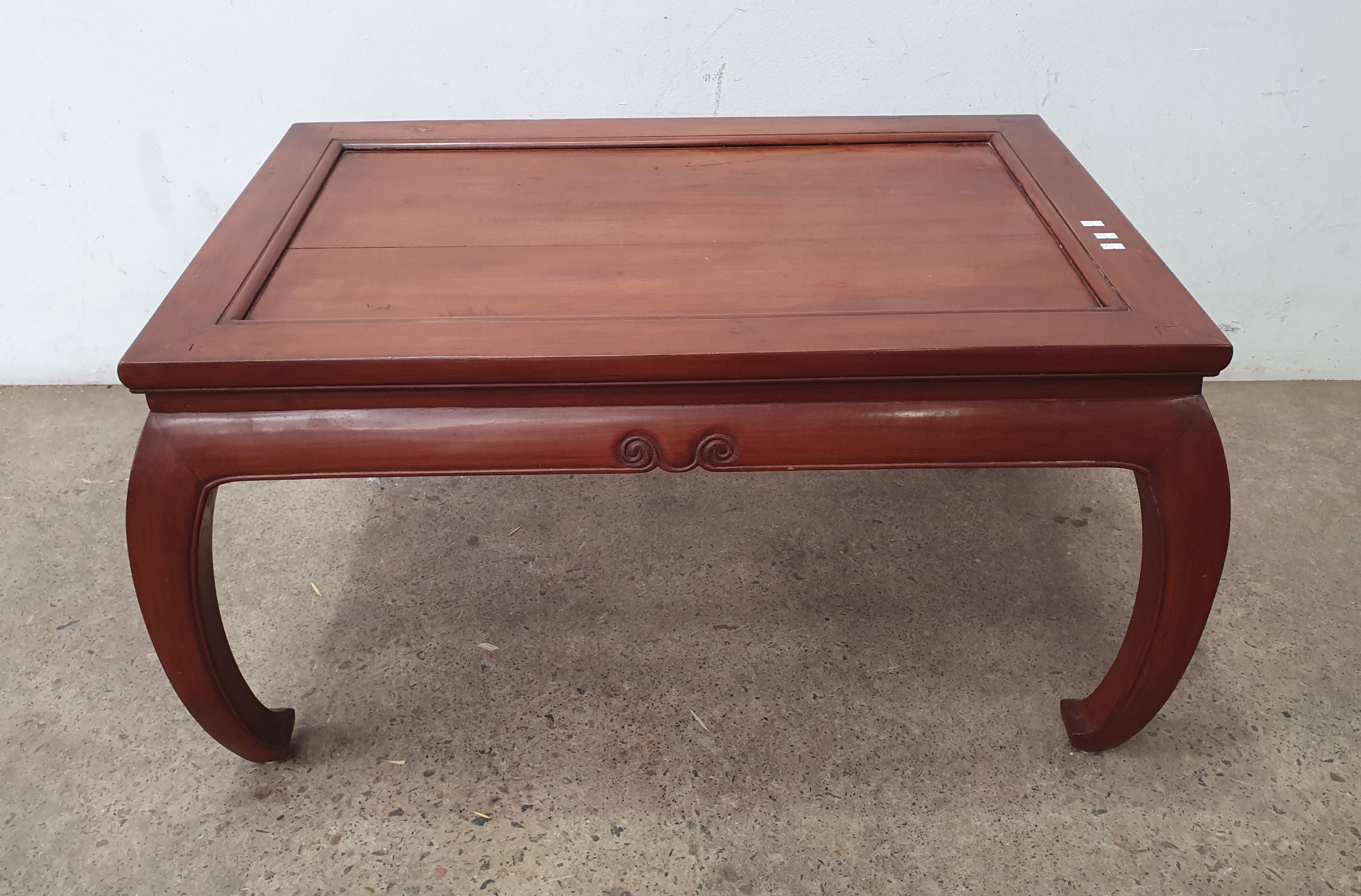 2232 · AN ORIENTAL STYLE COFFEE TABLE