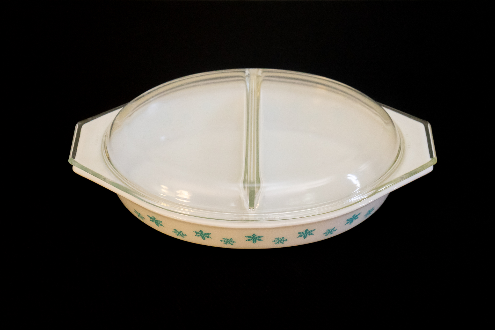 Pyrex Snowflake Divided Casserole | Harritt Group, Inc