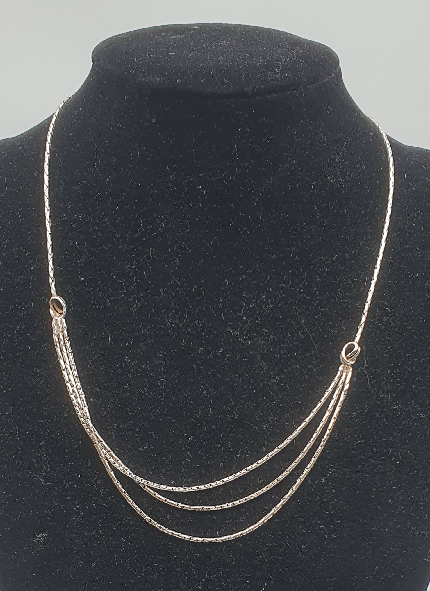 A Handmade Sterling Silver Tri-Chain Dangle Choker