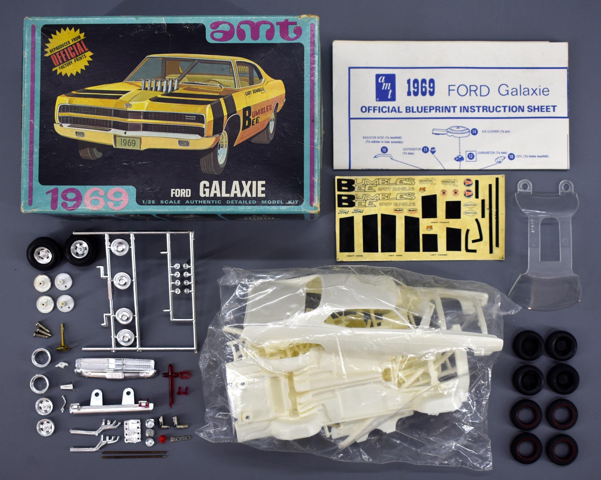 Unbuilt AMT 1969 Ford Galaxie 1/25 scale model kit in original box 