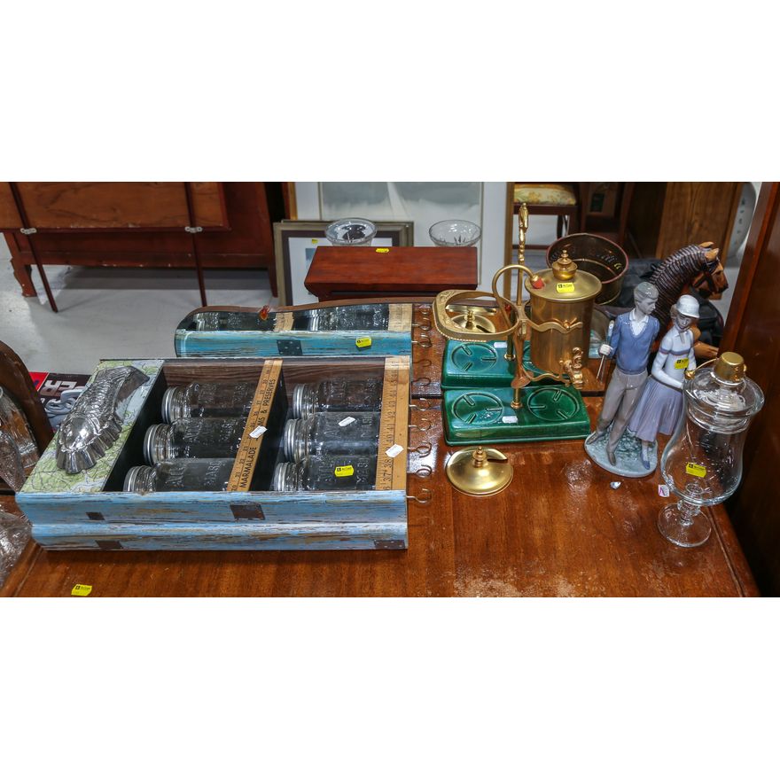 Assorted Decorative Items