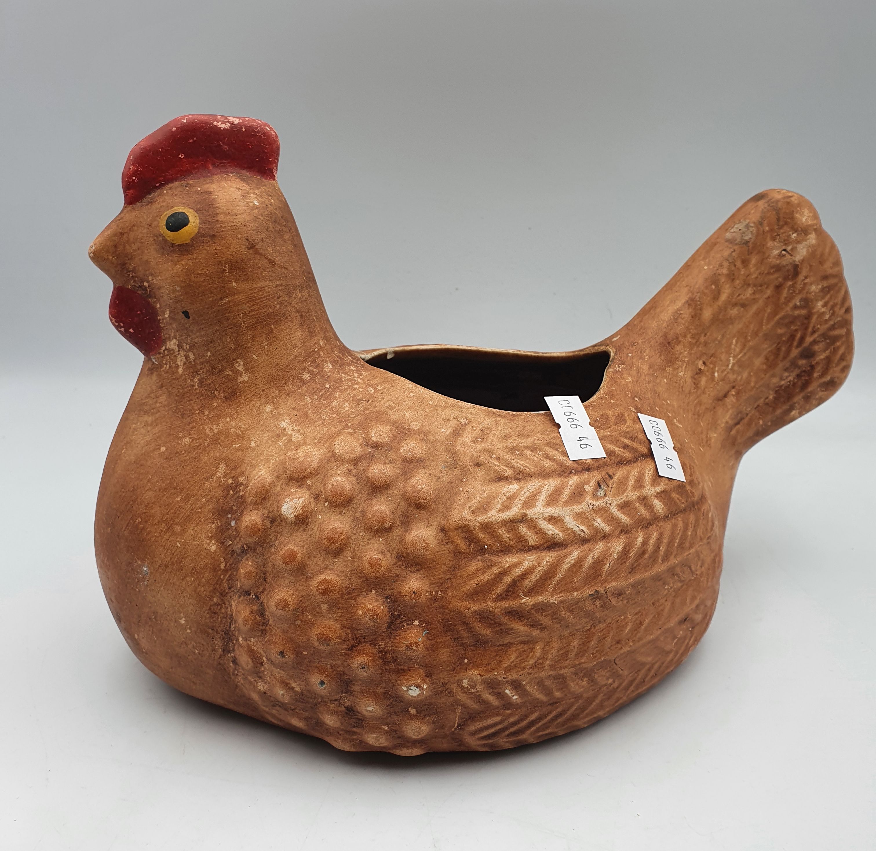 84 · A VINTAGE 'NESTING HEN' PLANTER