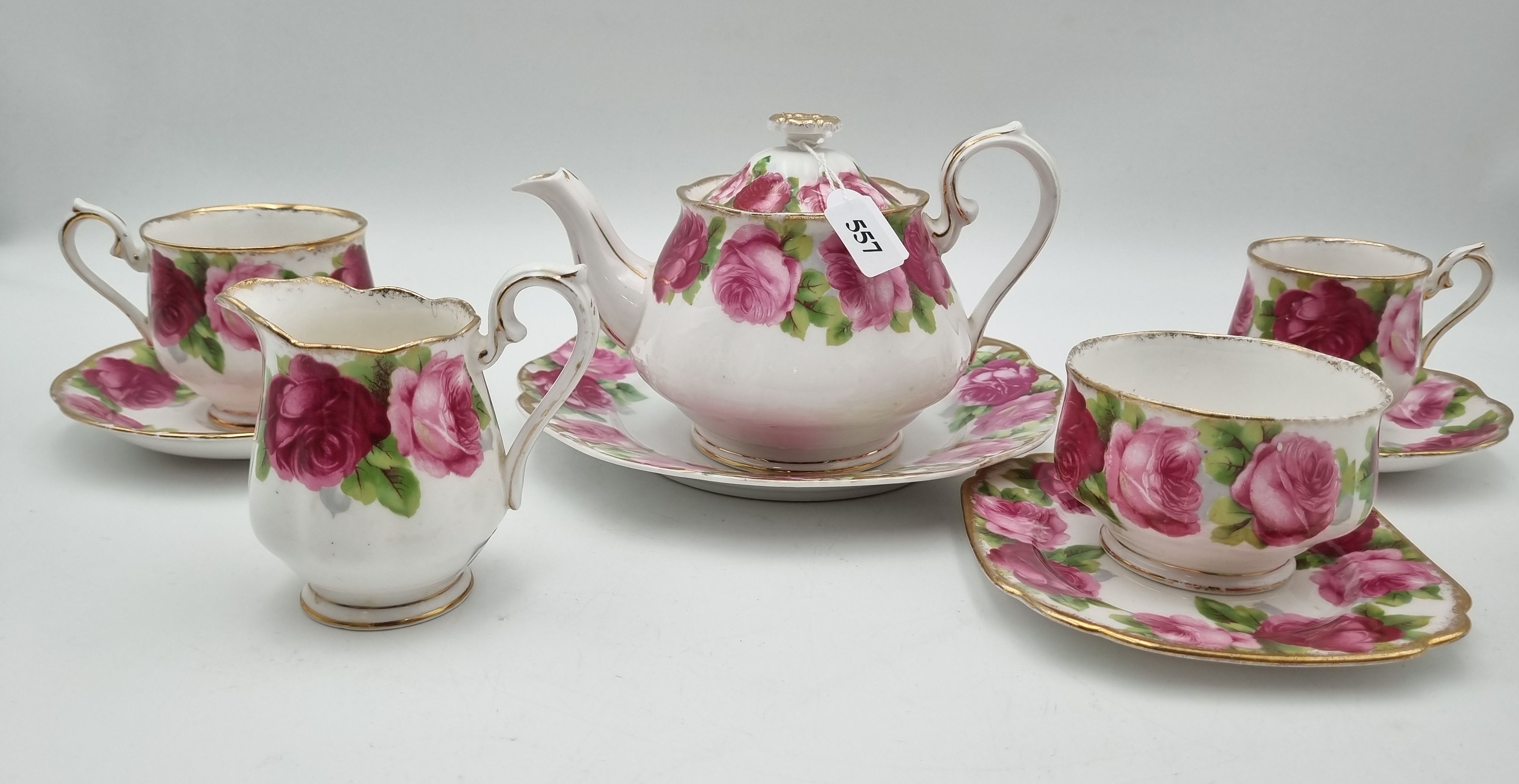 557 · A ROYAL ALBERT BACHELOR'S TEASET