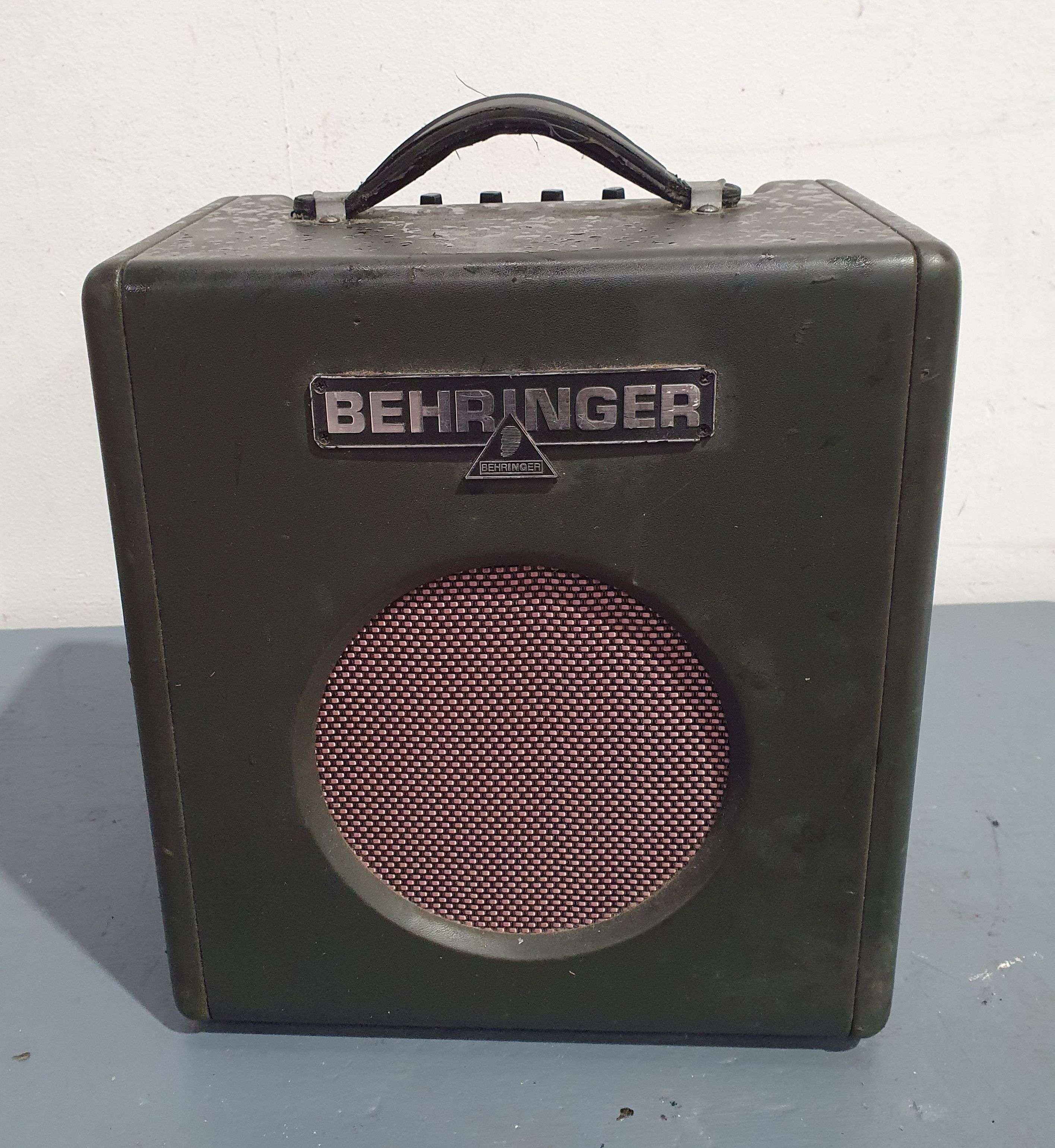 1253 · AN AMPLIFIER