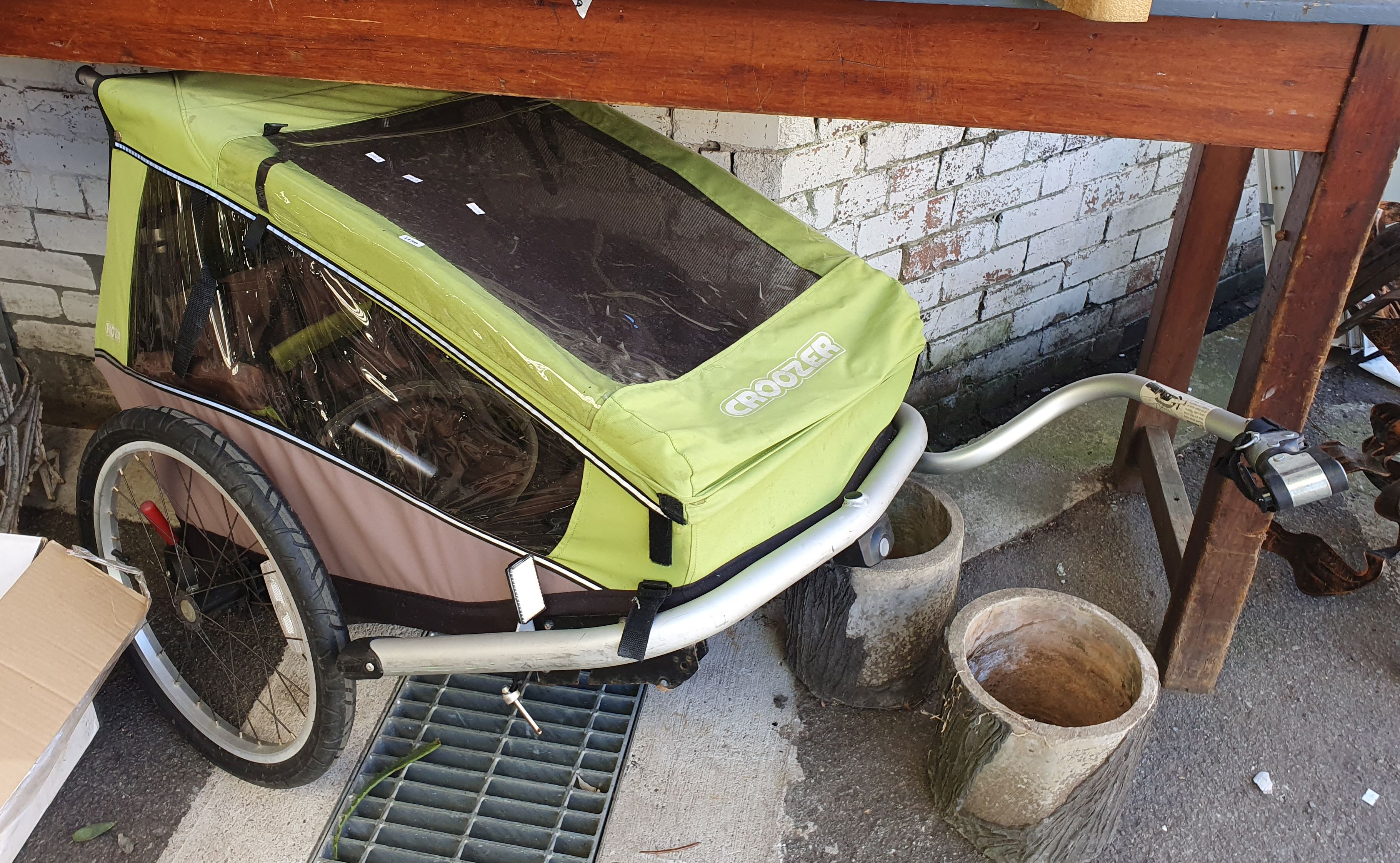 A CROOZER PULL CARRIER