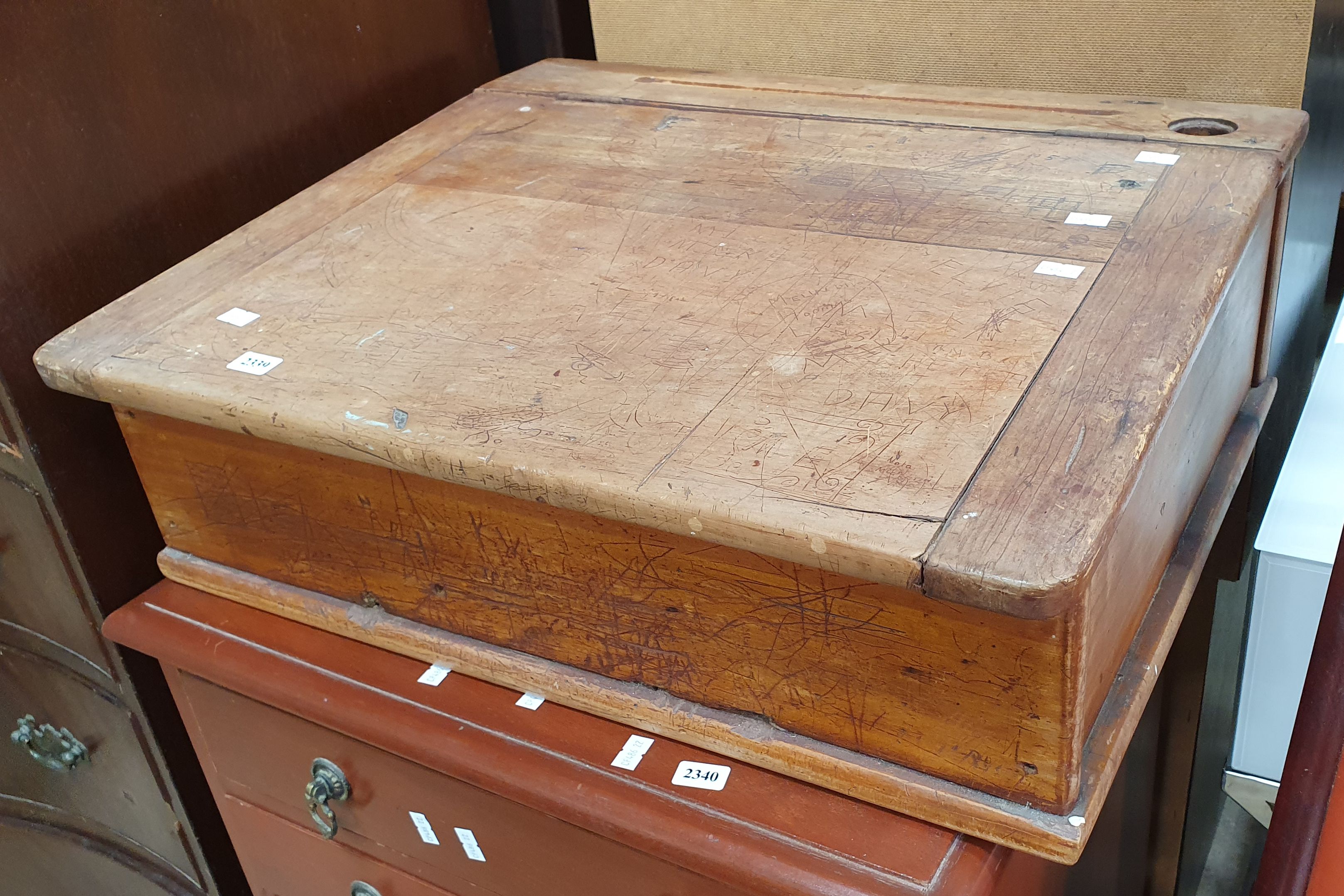 2339 · A VINTAGE SCHOOL DESK