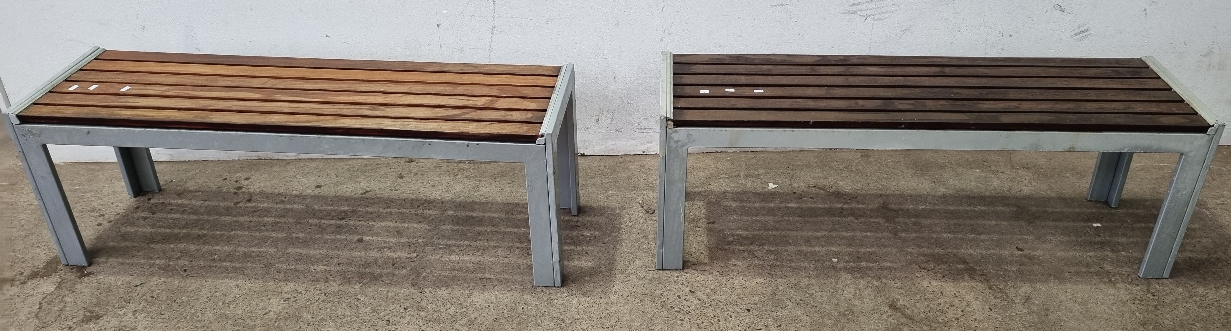1077 · A PAIR OF OUTDOOR BENCHES