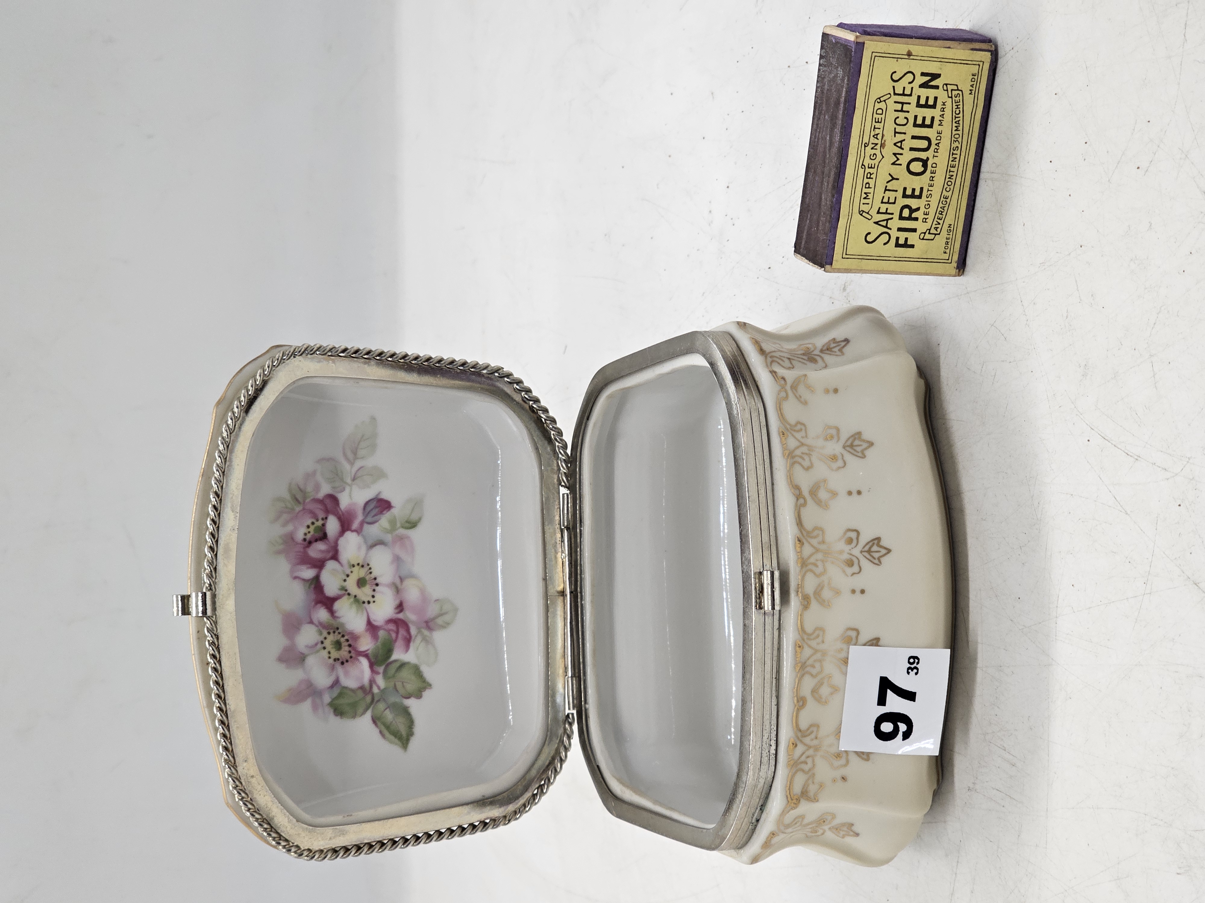 Japanese "Seto" Trinket Box Bluetongue Auctions