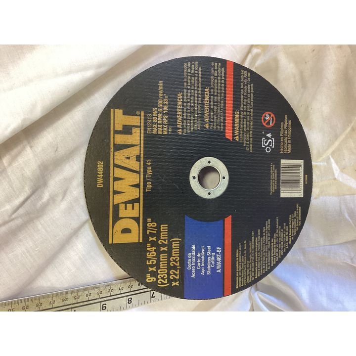 DeWalt Stainless Steel Cutting Saw Blade 9'' x 5/64'' x 7/8'' Type 41