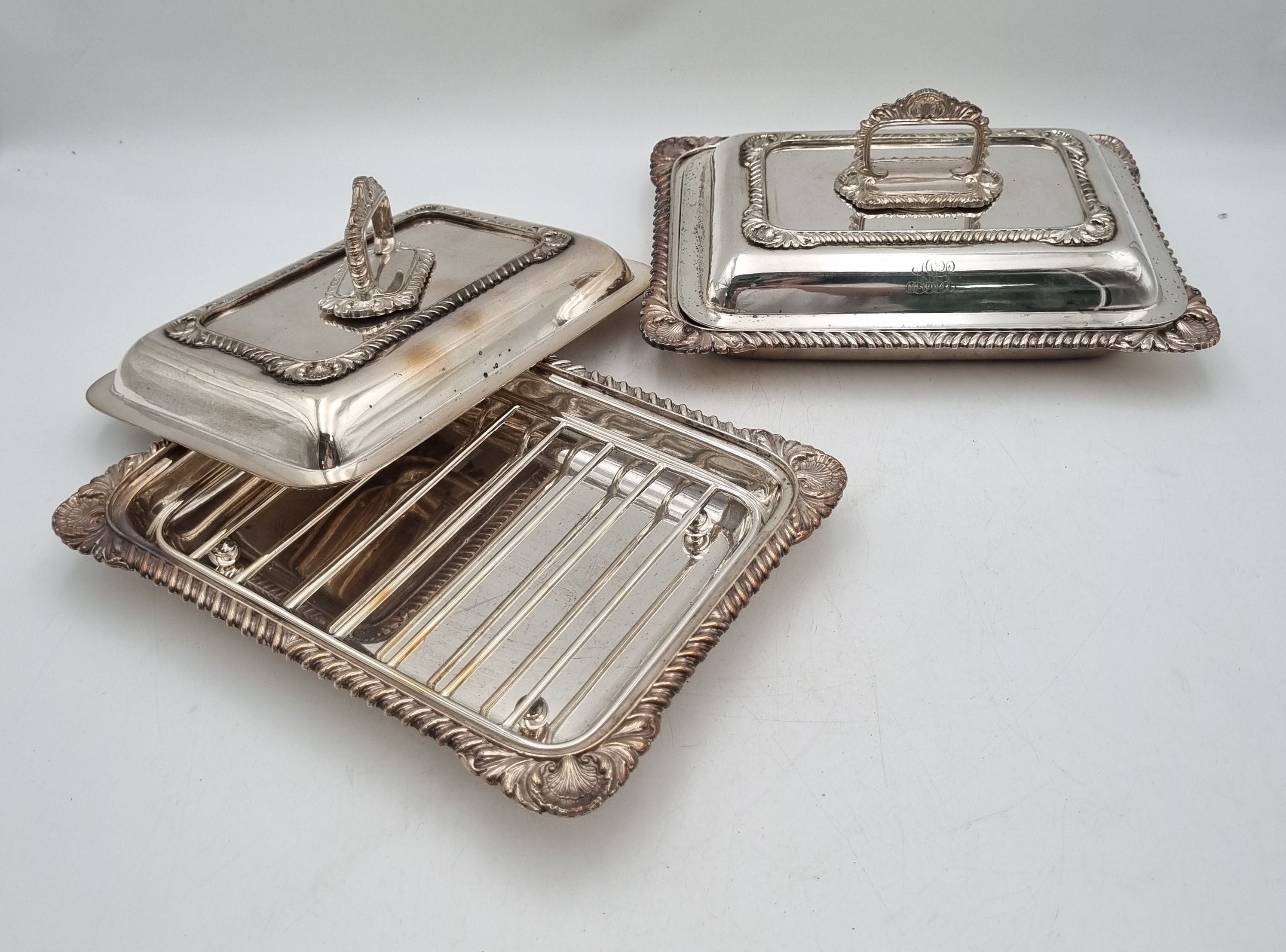 A Good Pair Of Late 19th/Early 20th Century Electroplated Entree Dishes