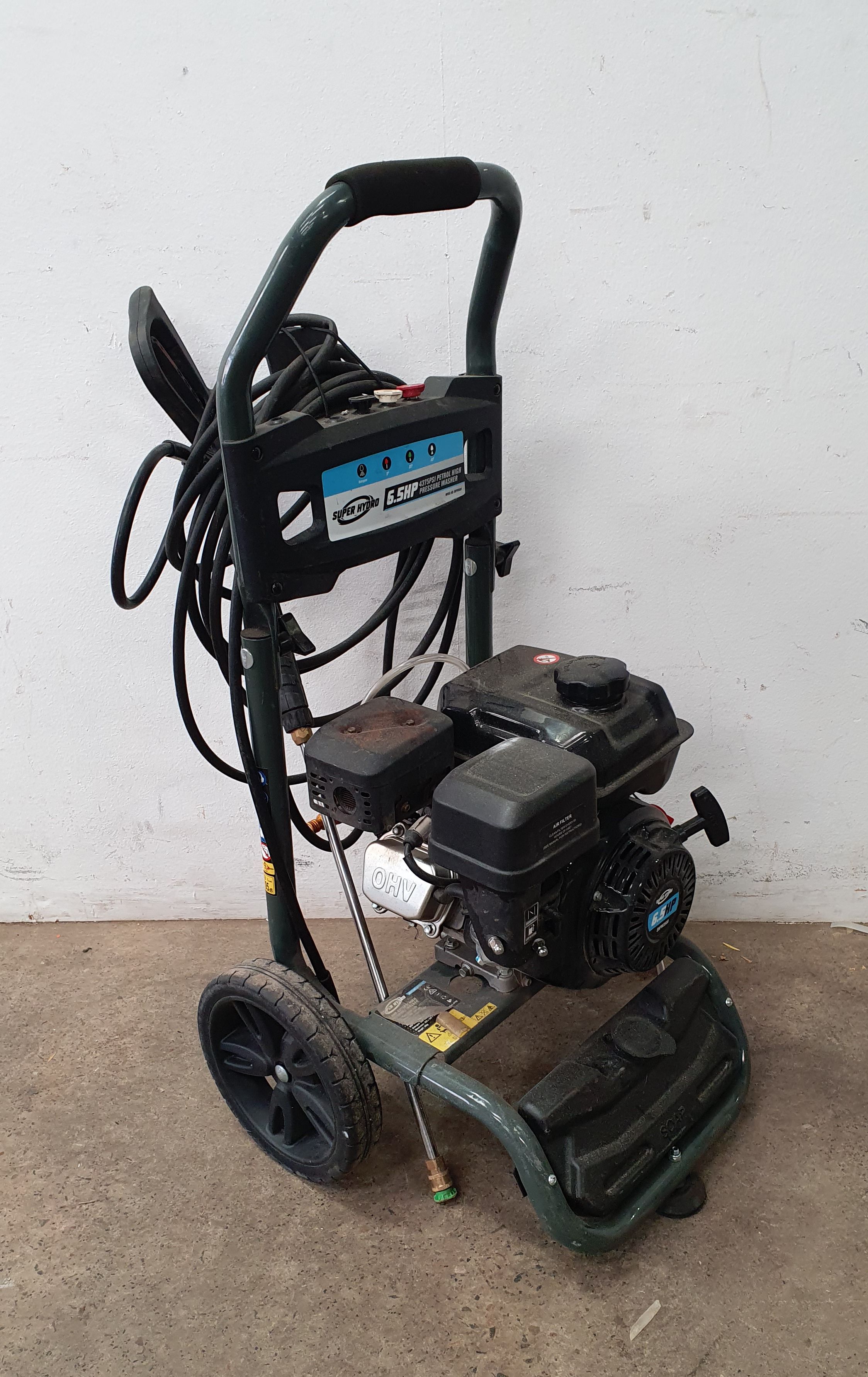 1031 · A PETROL POWERHOSE