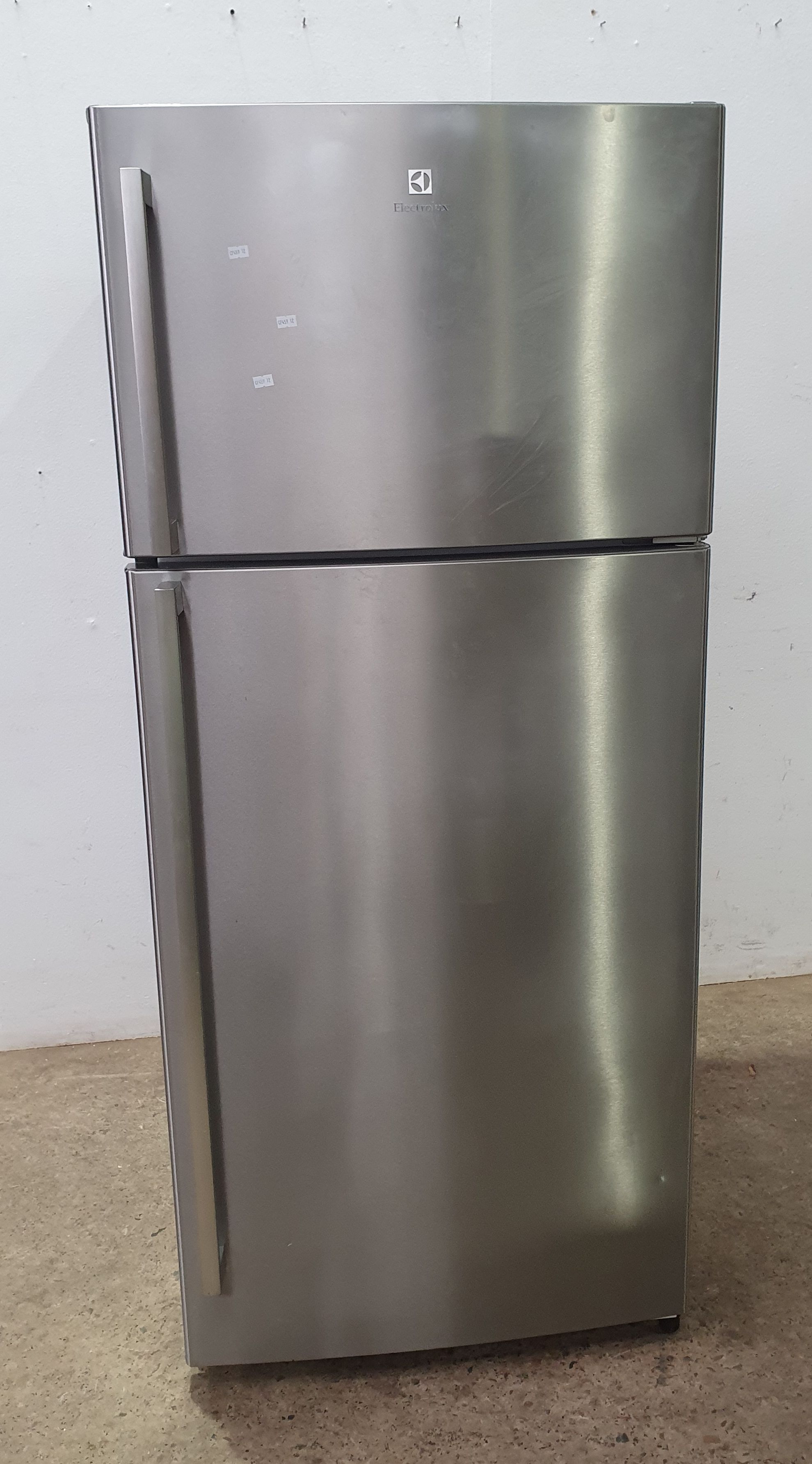1203 · AN ELECTROLUX FRIDGE FREEZER