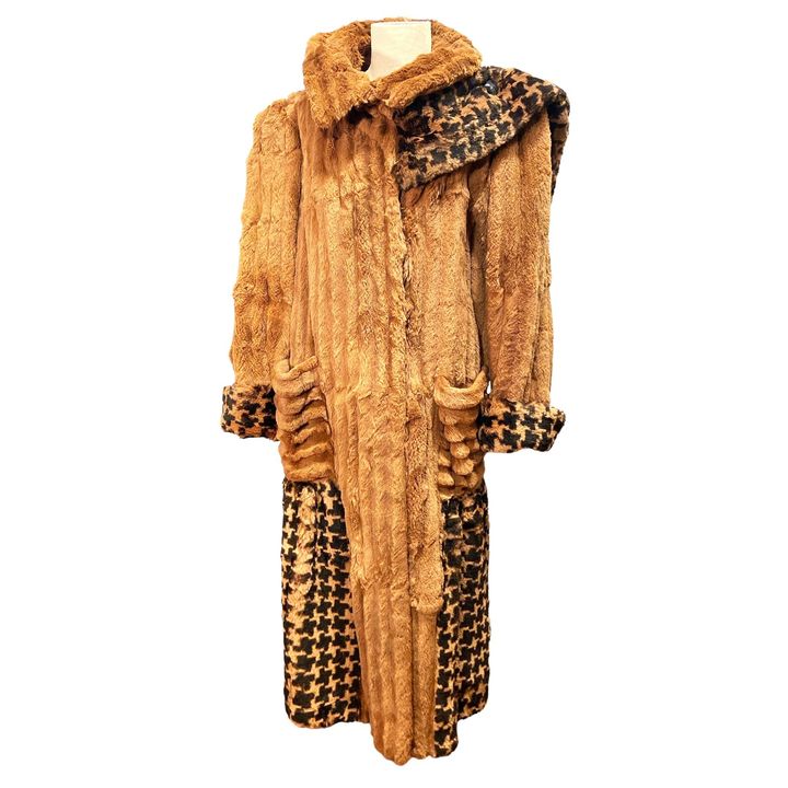 Vintage 1980's R BARTHMAN Dyed Beaver Coat