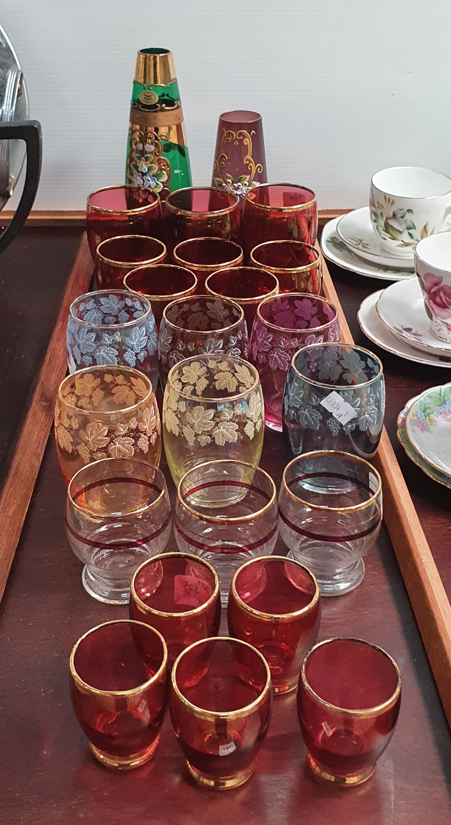 150 · A GROUP OF MID-20th CENTURY GLASSWARE