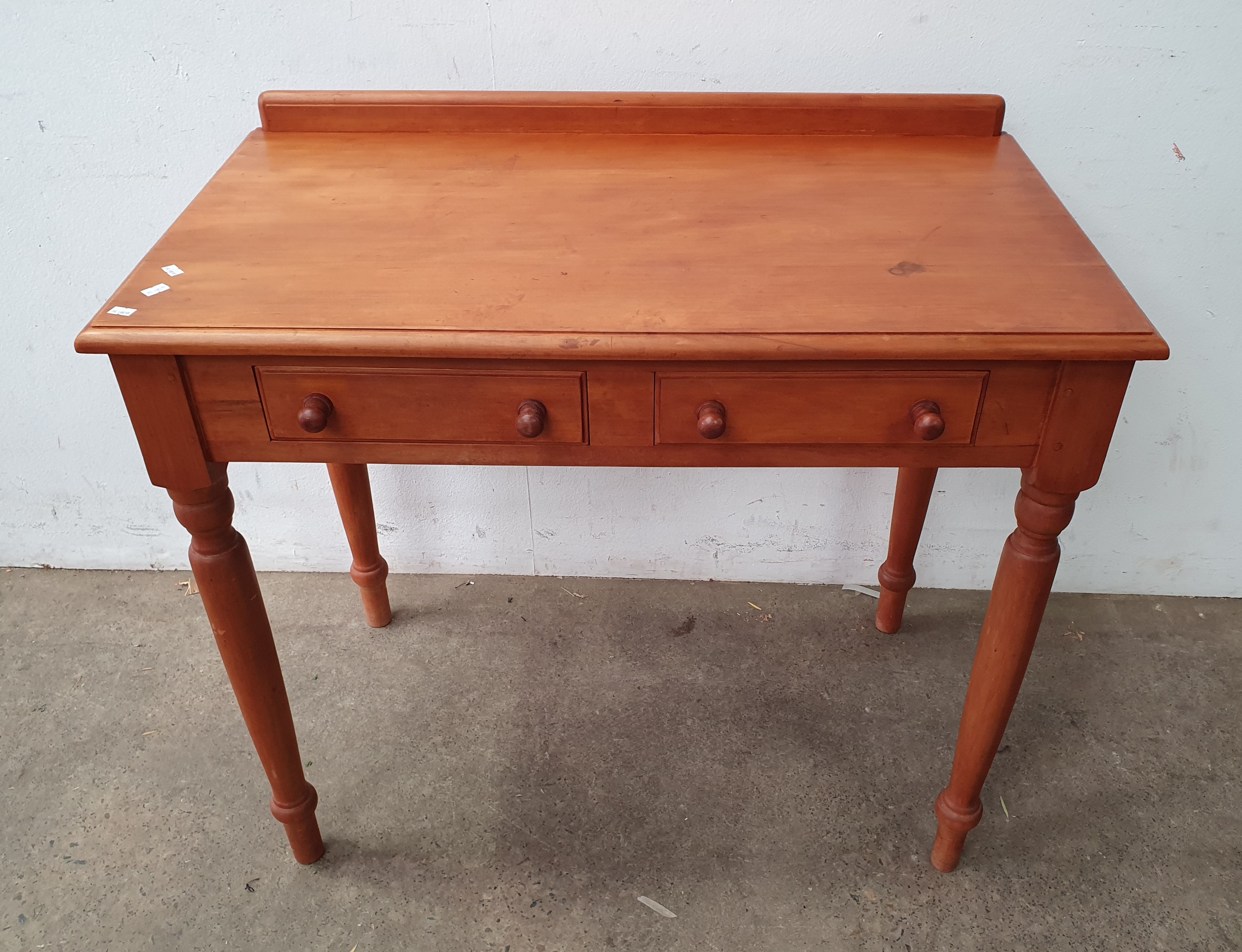 2217 · A PINE HALL TABLE