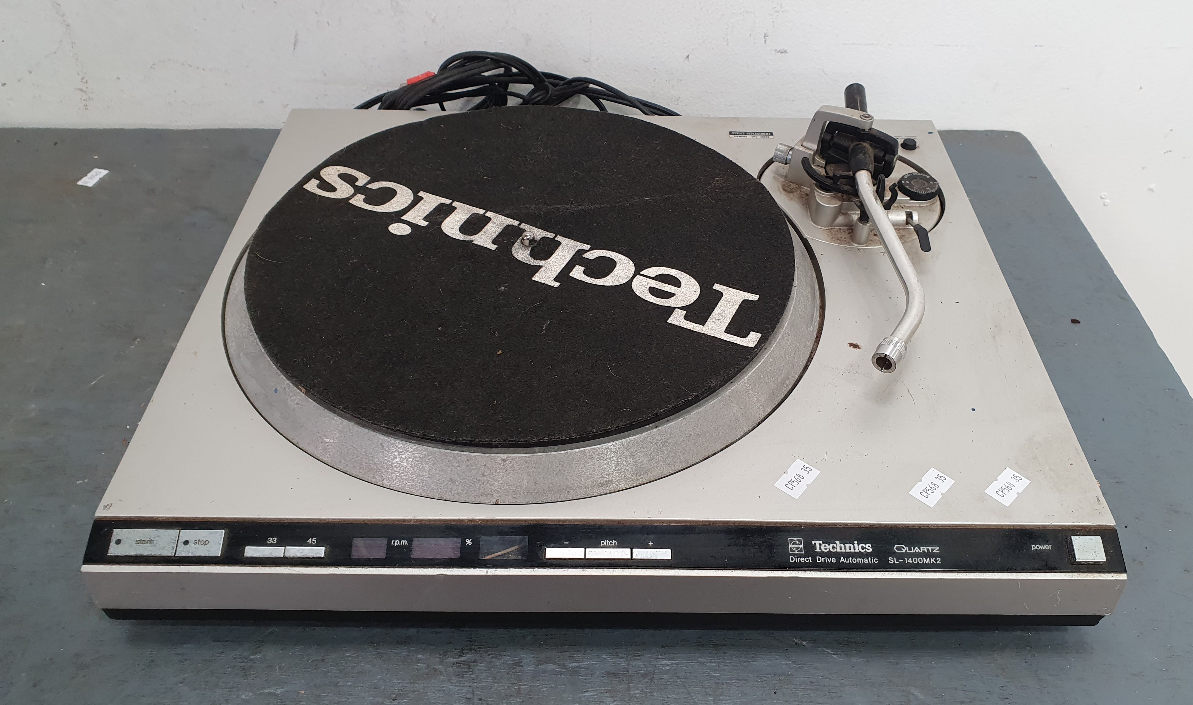 1185 · A TECHNICS TURNTABLE