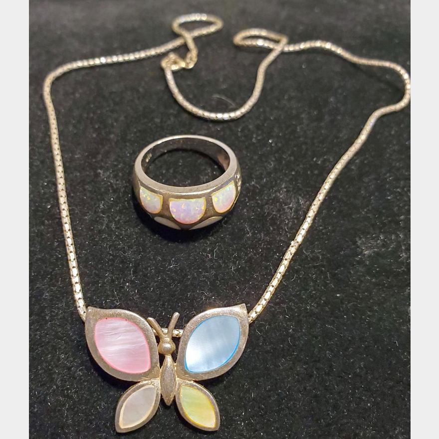 BUTTERFLY RINGS SILVER SET SHELL | Estate Sales Niagara