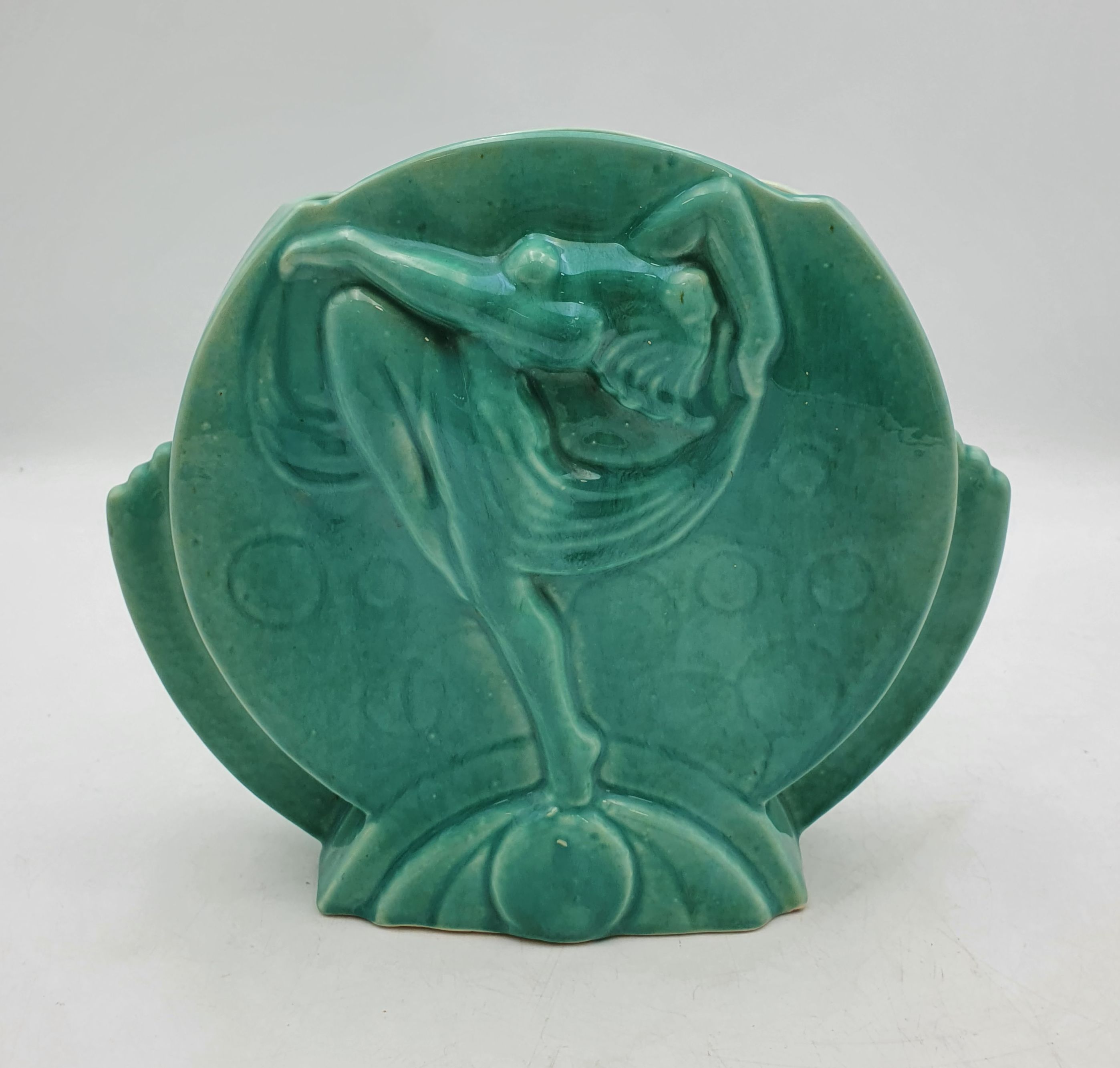 576 · AN ART DECO MCP POTTERY VASE