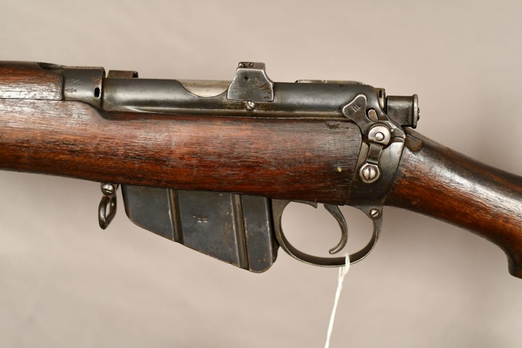 Used Lee Enfield Sht 22 IV* Trainer Bolt-Action 22 LR, 25 Barrel, Full  Military Wood, Dated 1916, Egyptian Markings, Matching Numbers, Good  Condition. Reliable Gun: Firearms, Ammunition & Outdoor Gear in Canada