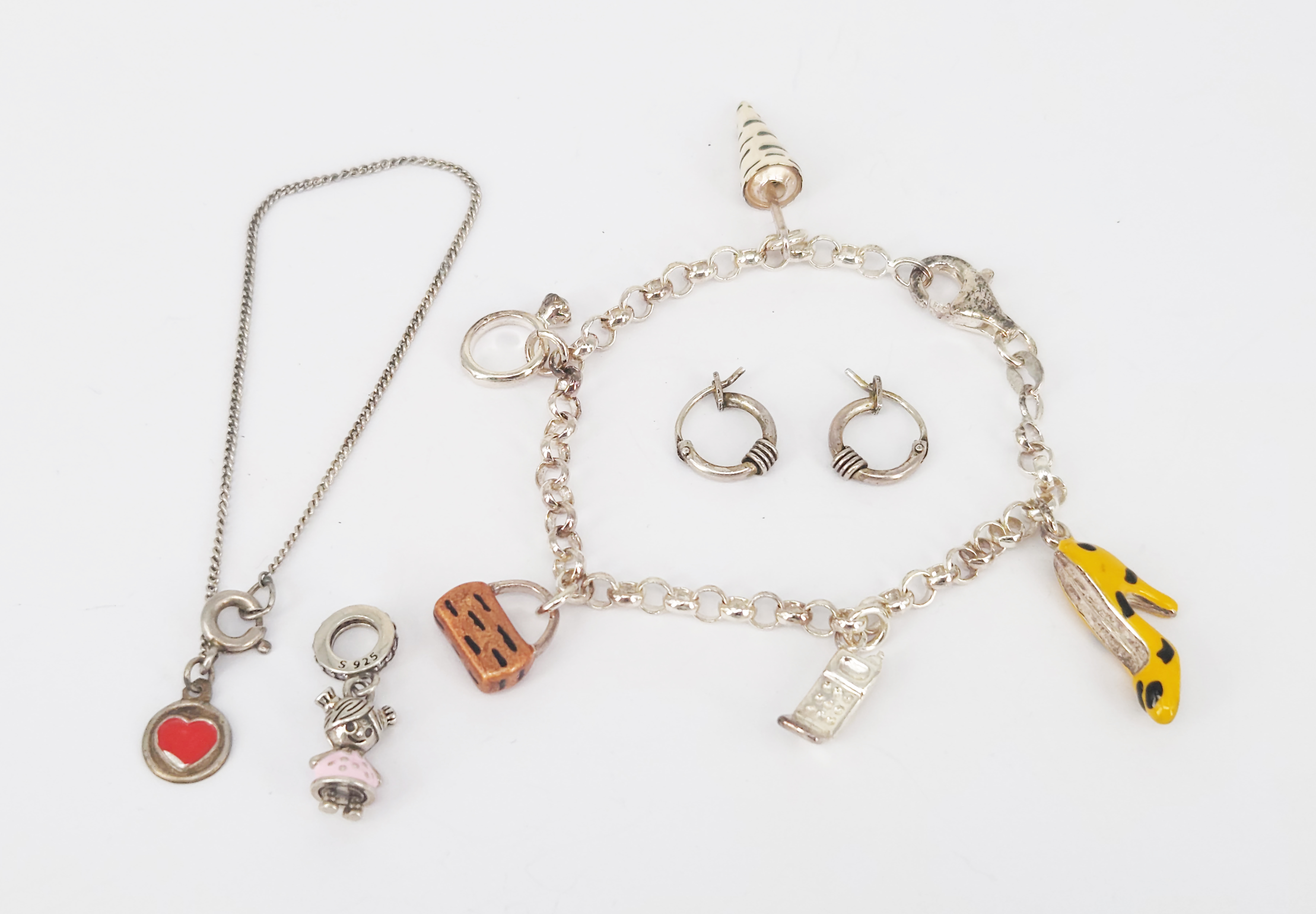 437 · FOUR SILVER CHILDREN'S ITEMS