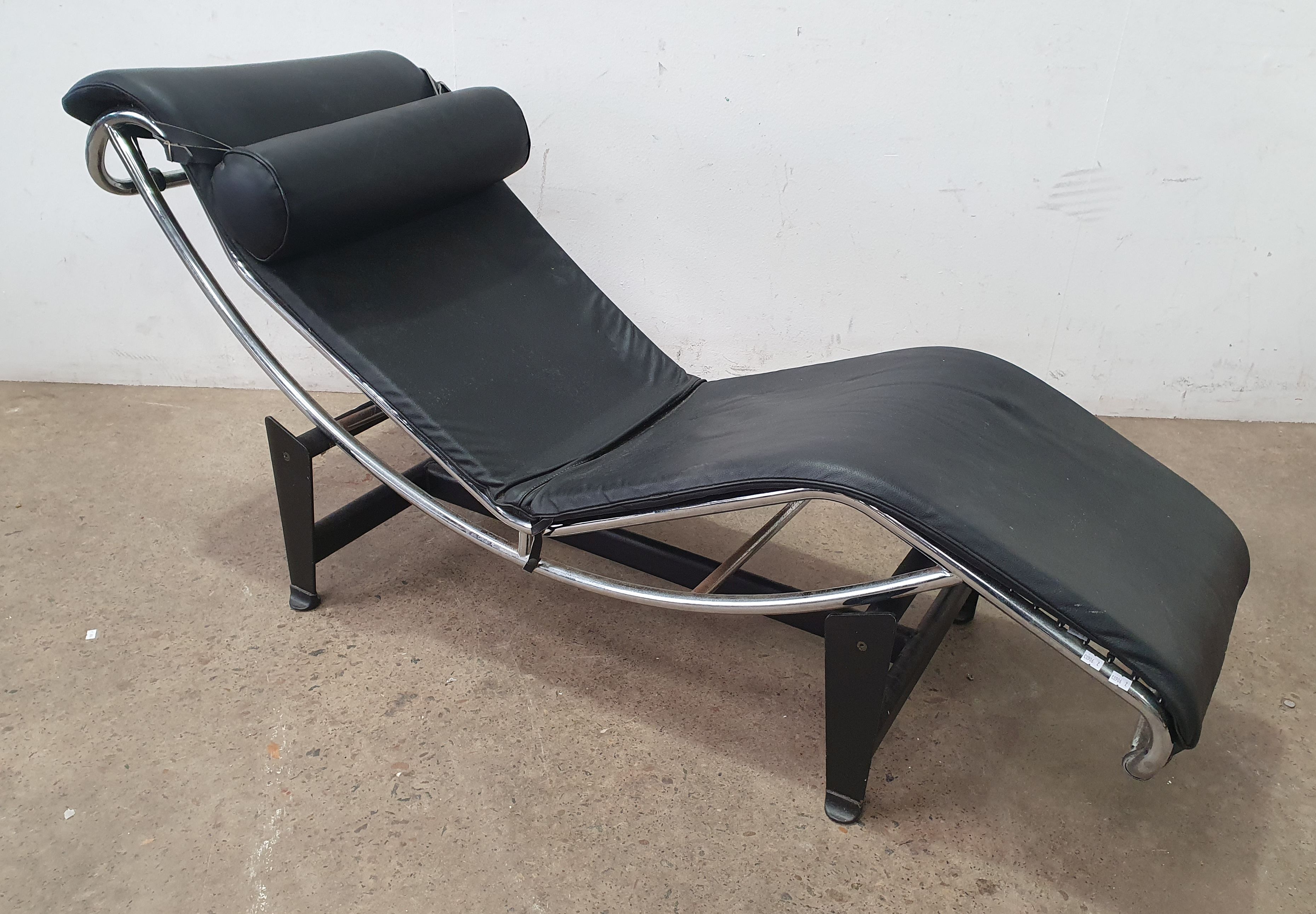 A Le Corbusier Settee