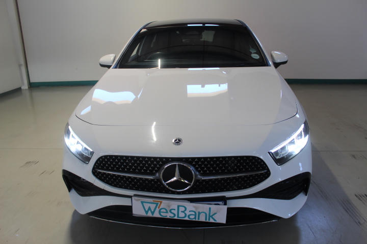 2025 MERCEDES-BENZ A200 A/T