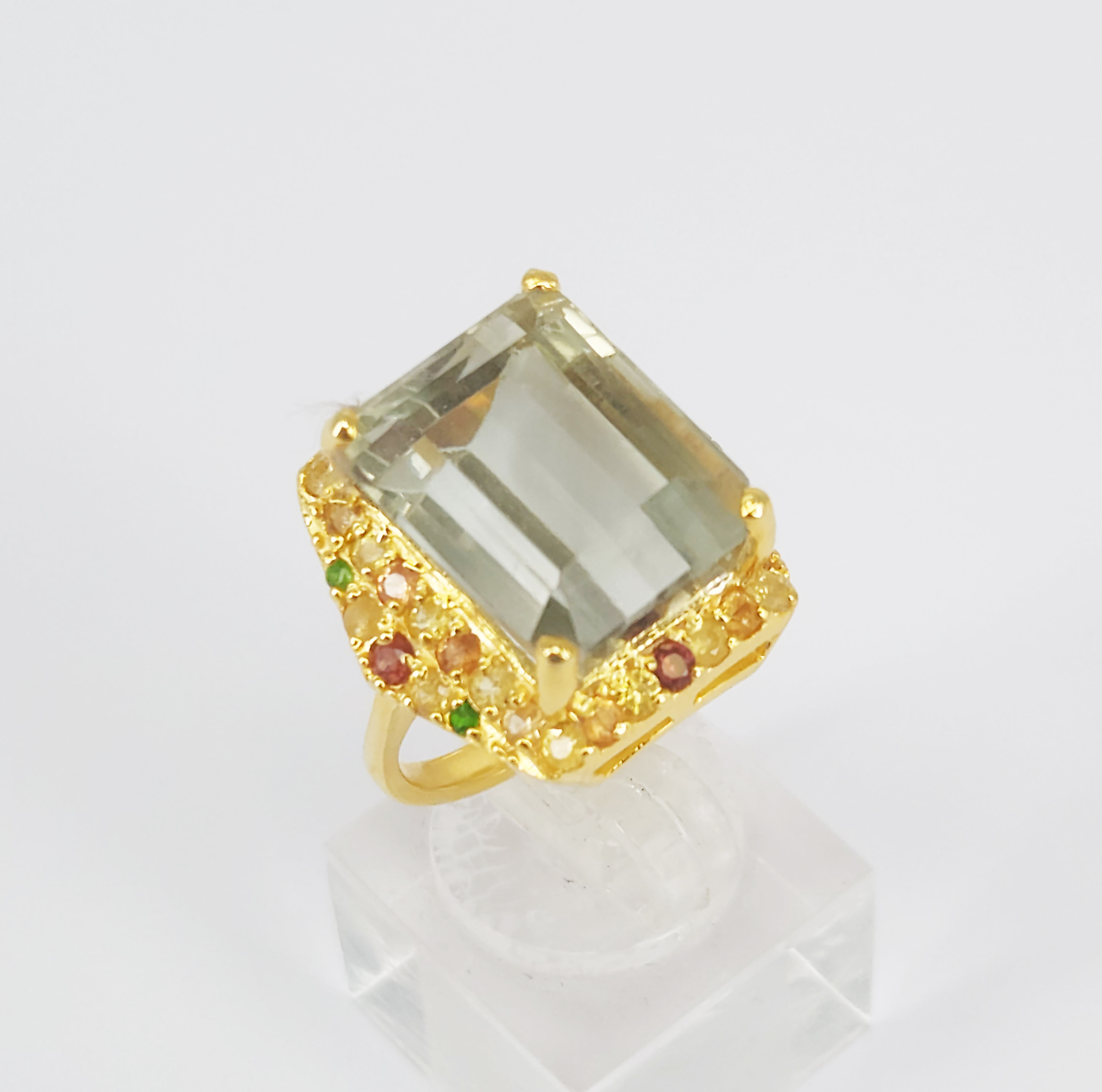 A Rectangular 10ct Green Amethyst Cocktail Ring