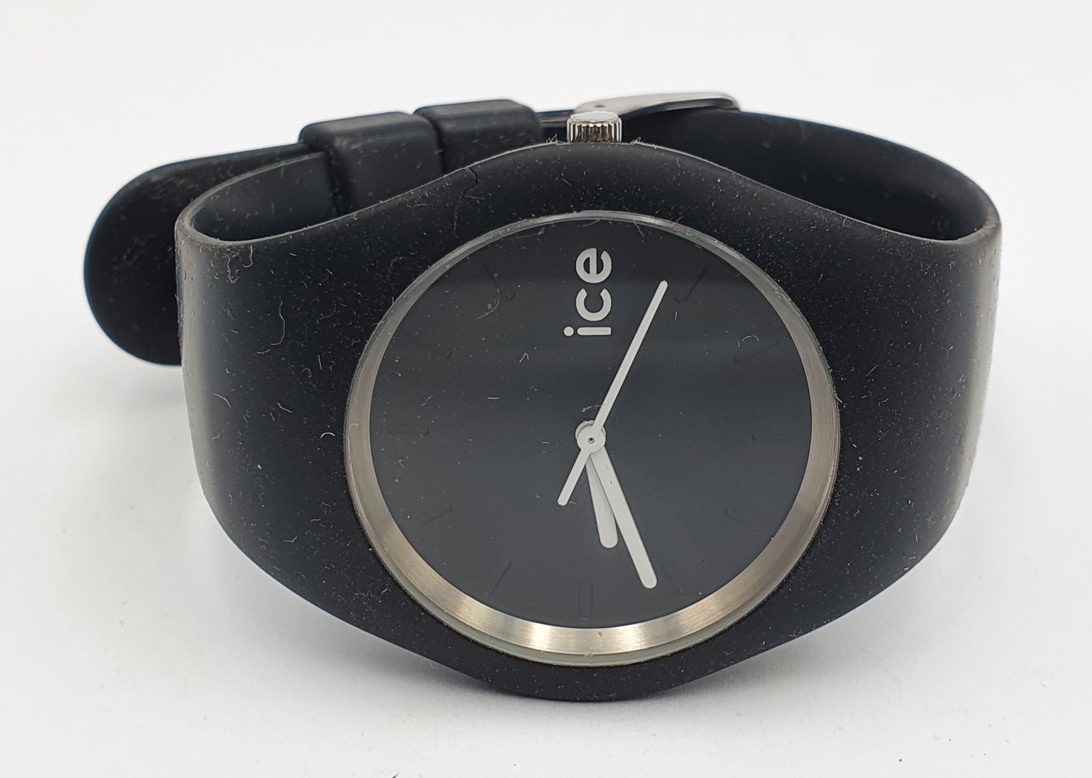 AN ICE WATCH
