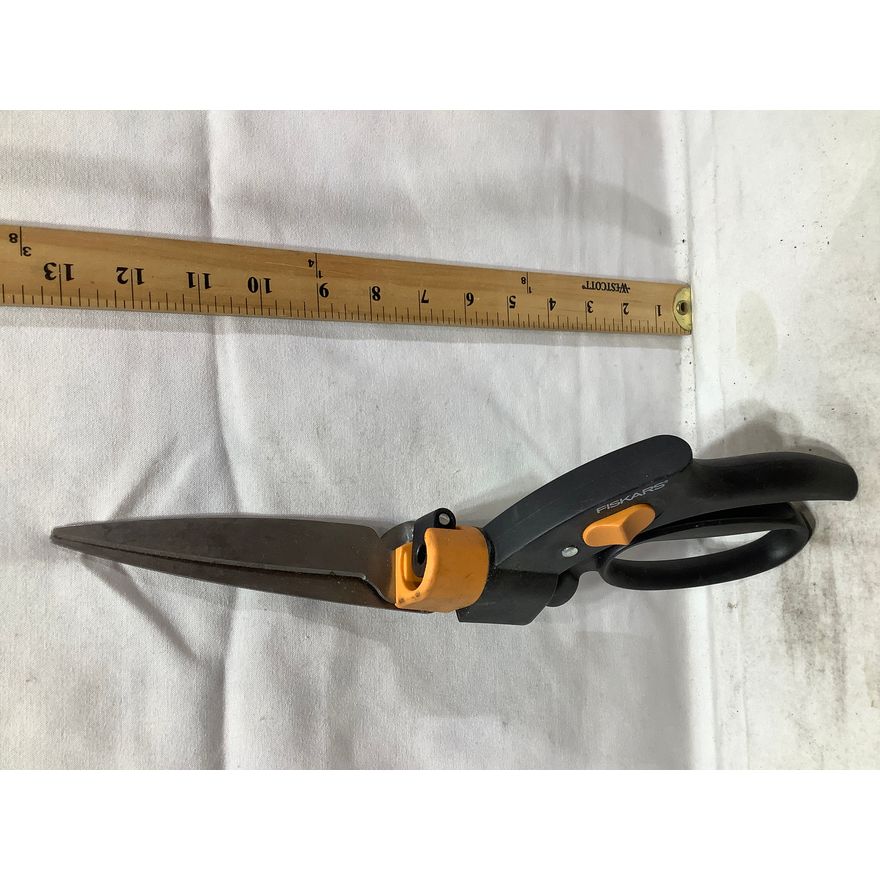 Fiskars Grass Shears - Used