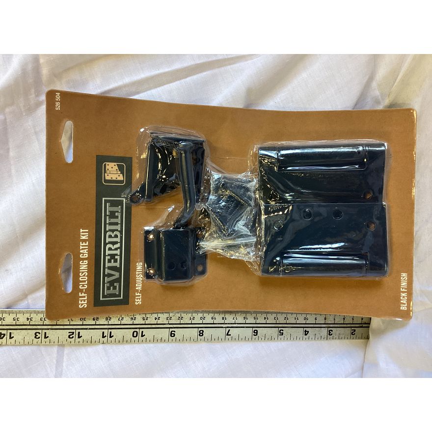 Everbilt Self Closing Gate Kit- Self Adjusting (Black Finish)