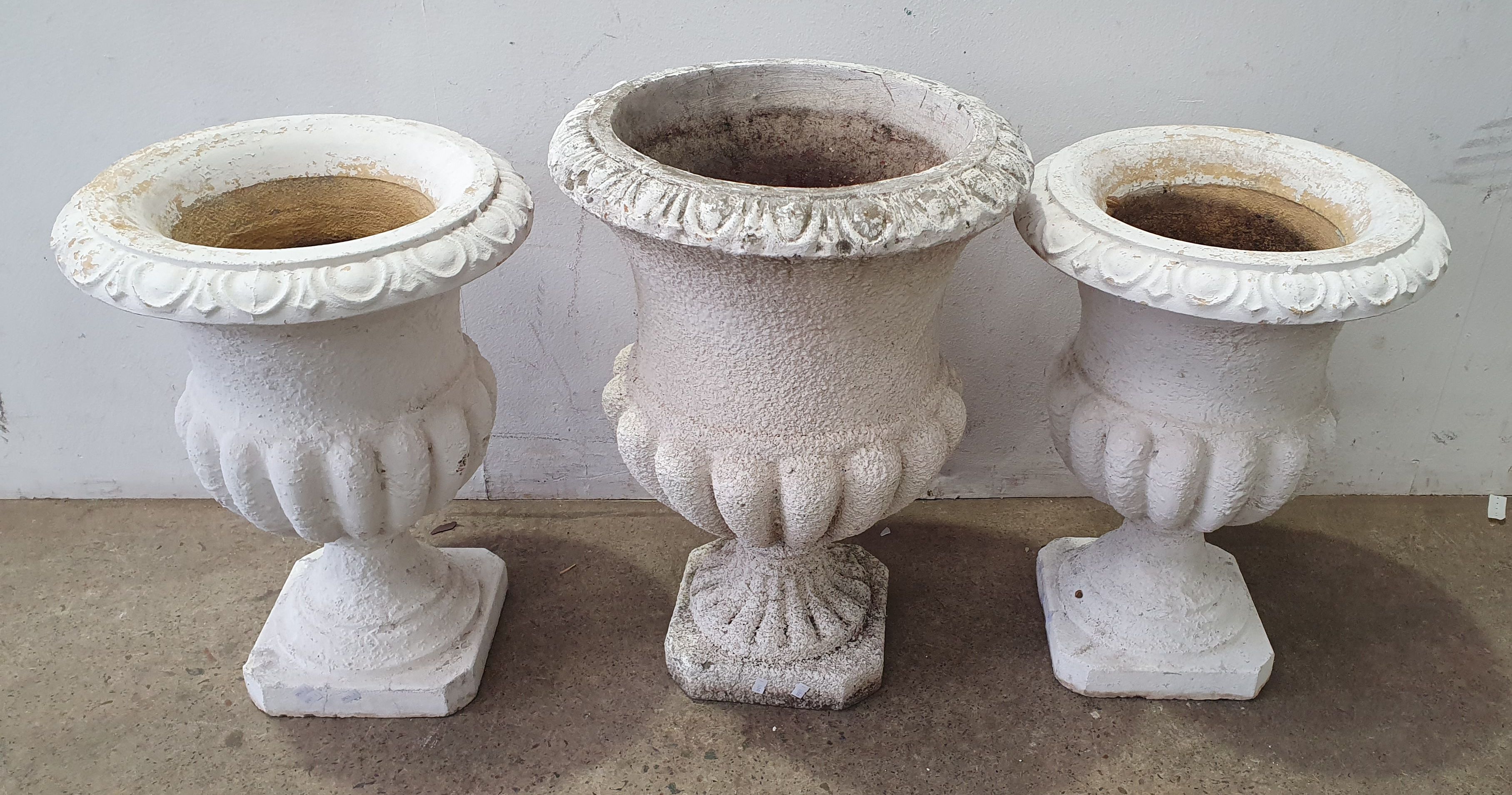 1135 · THREE CONCRETE POTS