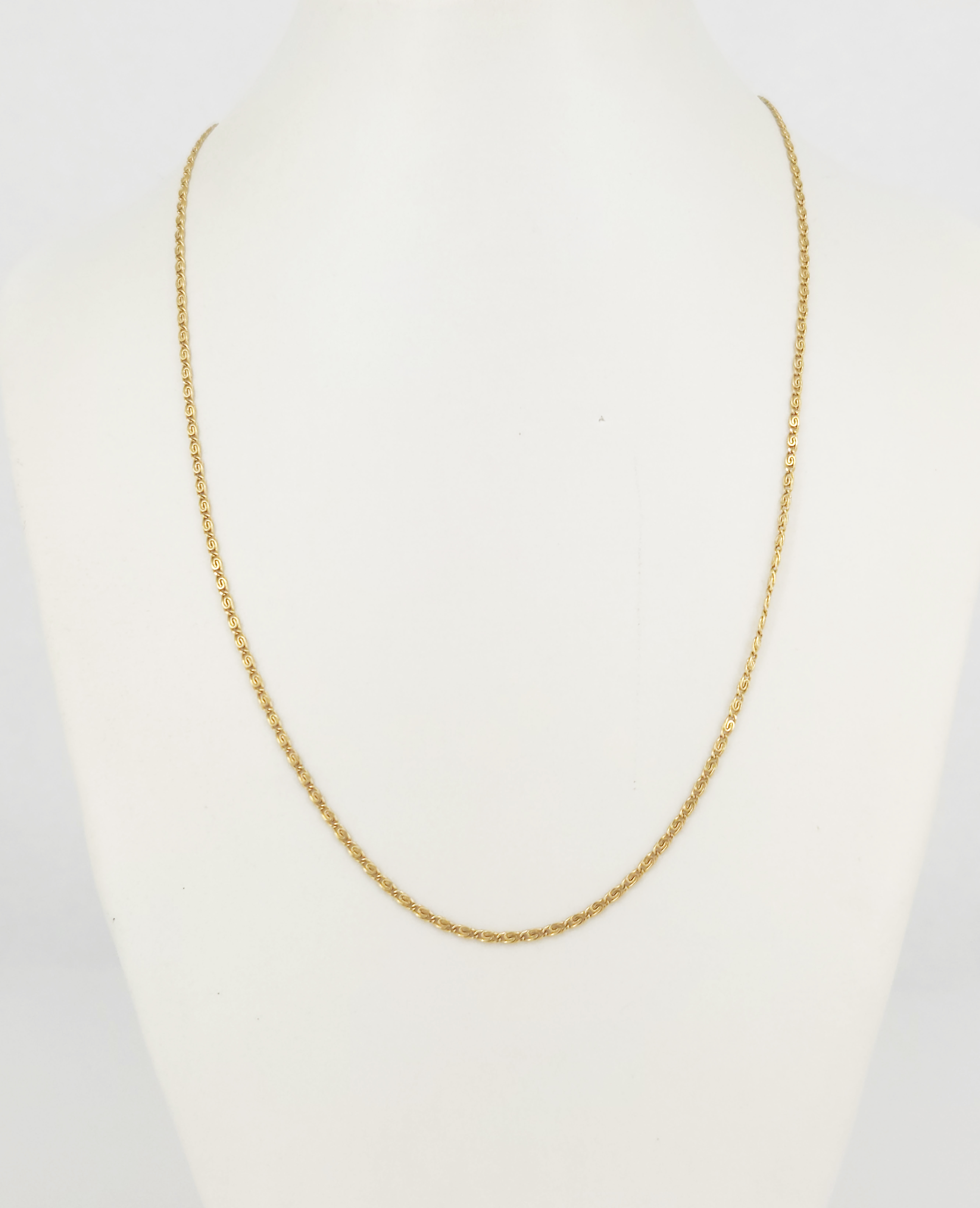 An 18ct Gold Scroll Link Chain
