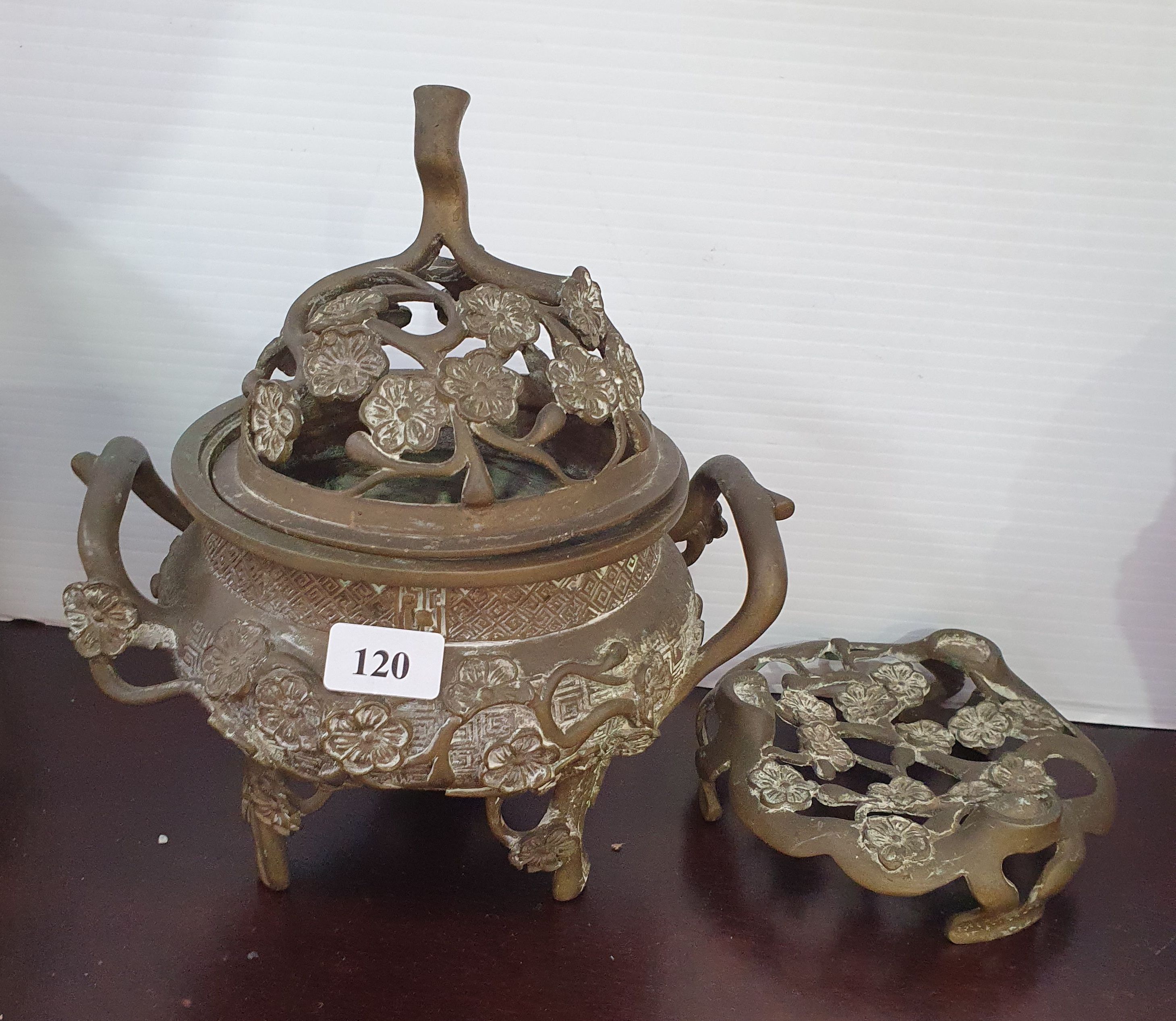 120 · A BRASS CHINOISERIE INCENSE BURNER ON STAND
