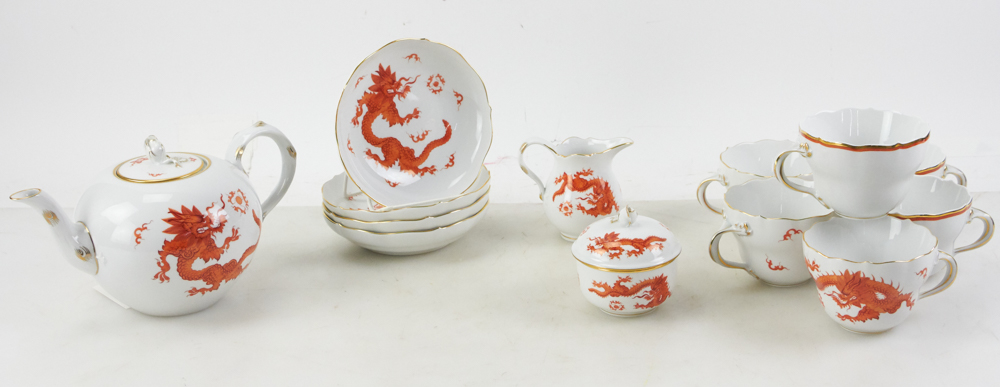 German Meissen Red Dragon Pattern Tea Set | Kaminski Auctions