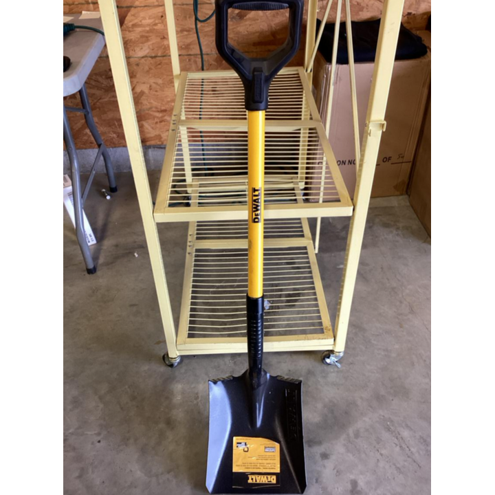 DeWalt Transfer Shovel with Fiberglass Handle