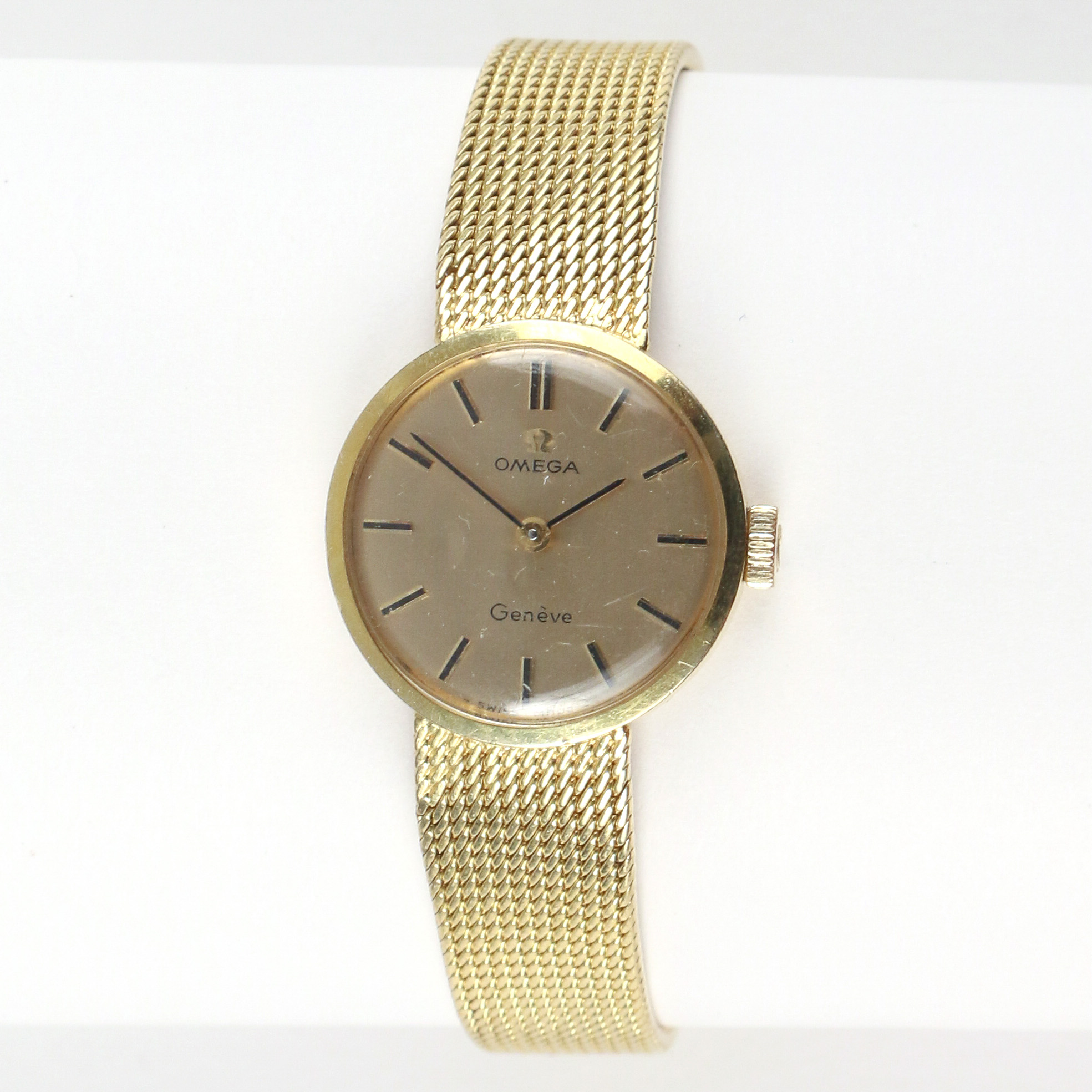 omega geneve 18k gold