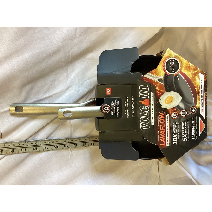 Red Volcano 7'' + 10'' Frypan Set