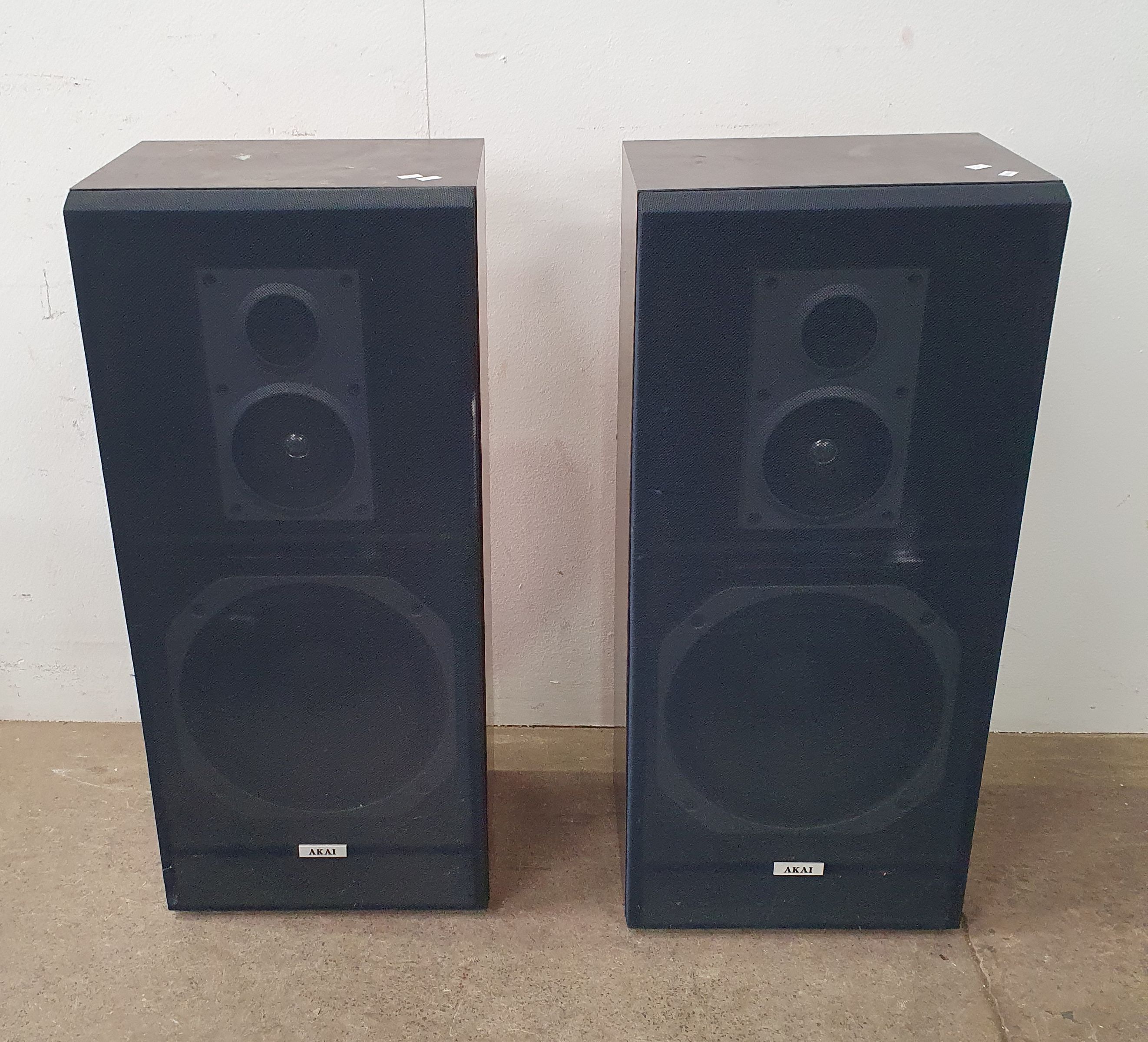 1281 · A PAIR OF AKAI SPEAKERS