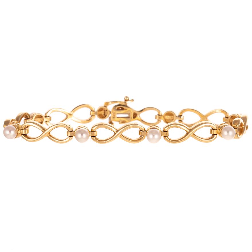 A Pearl Infinity Link Bracelet in 14K