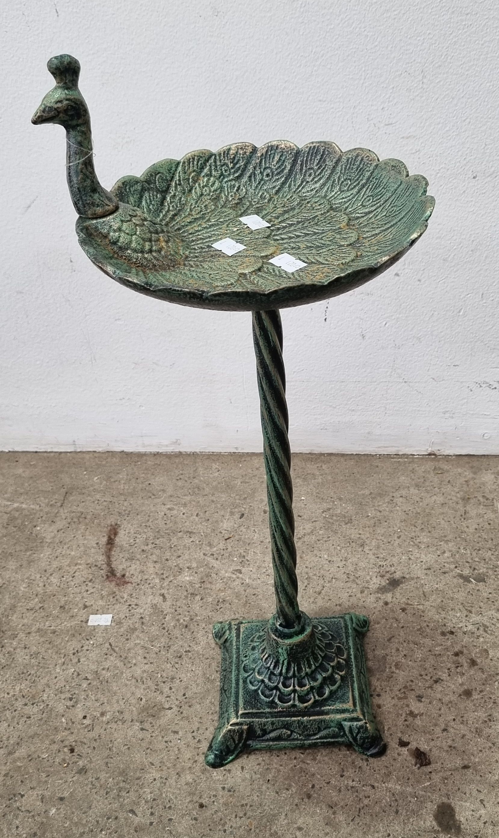1191 · A VINTAGE PEACOCK THEMED STAND