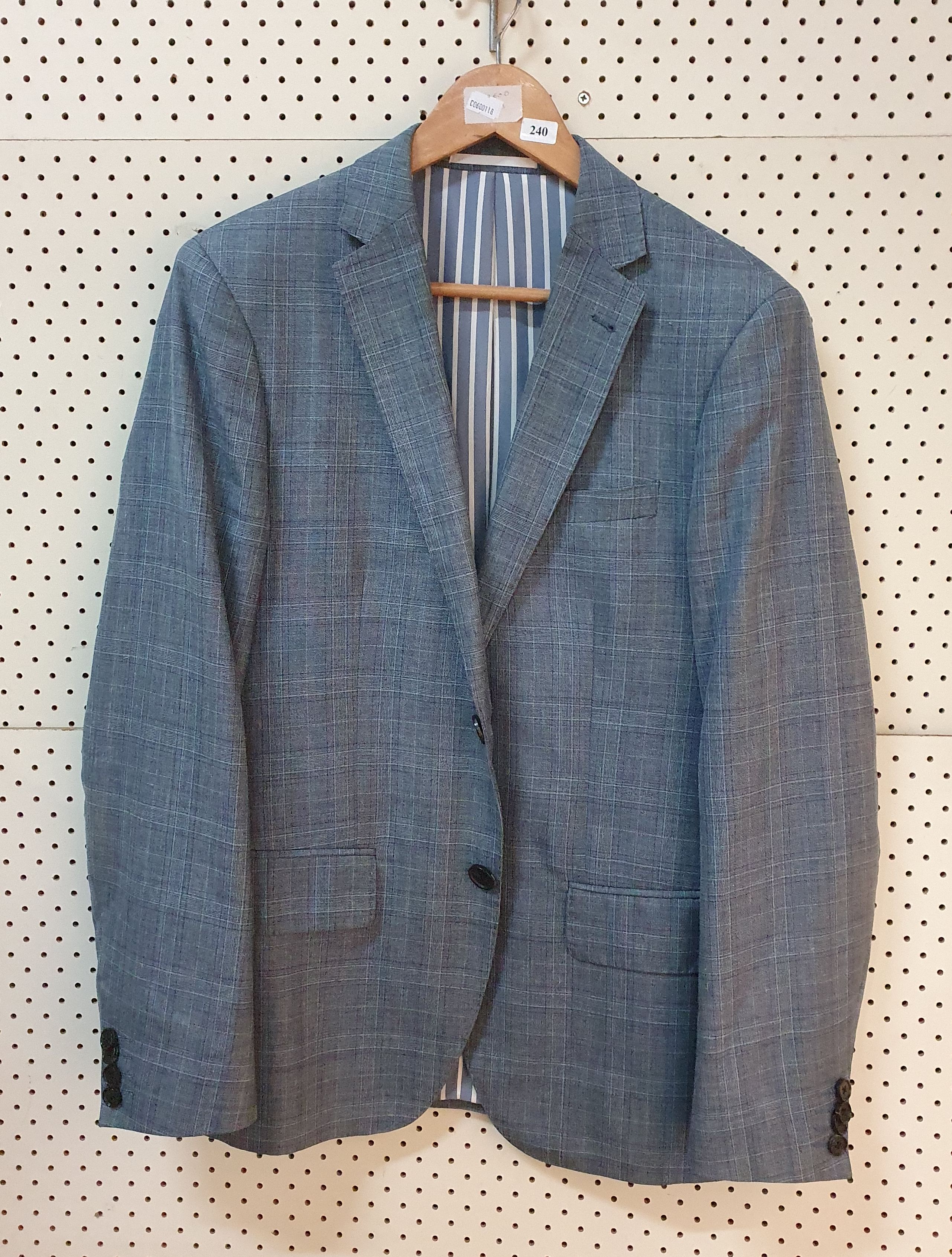 A CALVIN KLEIN JACKET SIZE 96 REGULAR