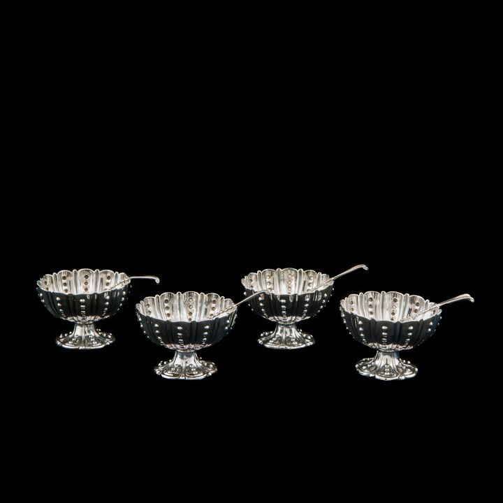 English salts en suite with salt spoons