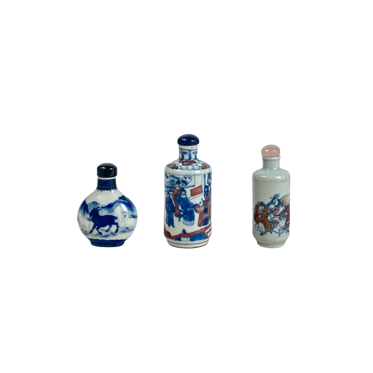 鼻烟壶3 瓷鼻烟壶三件一组THREE PIECES OF PORCELAIN SNUFF BOTTLES